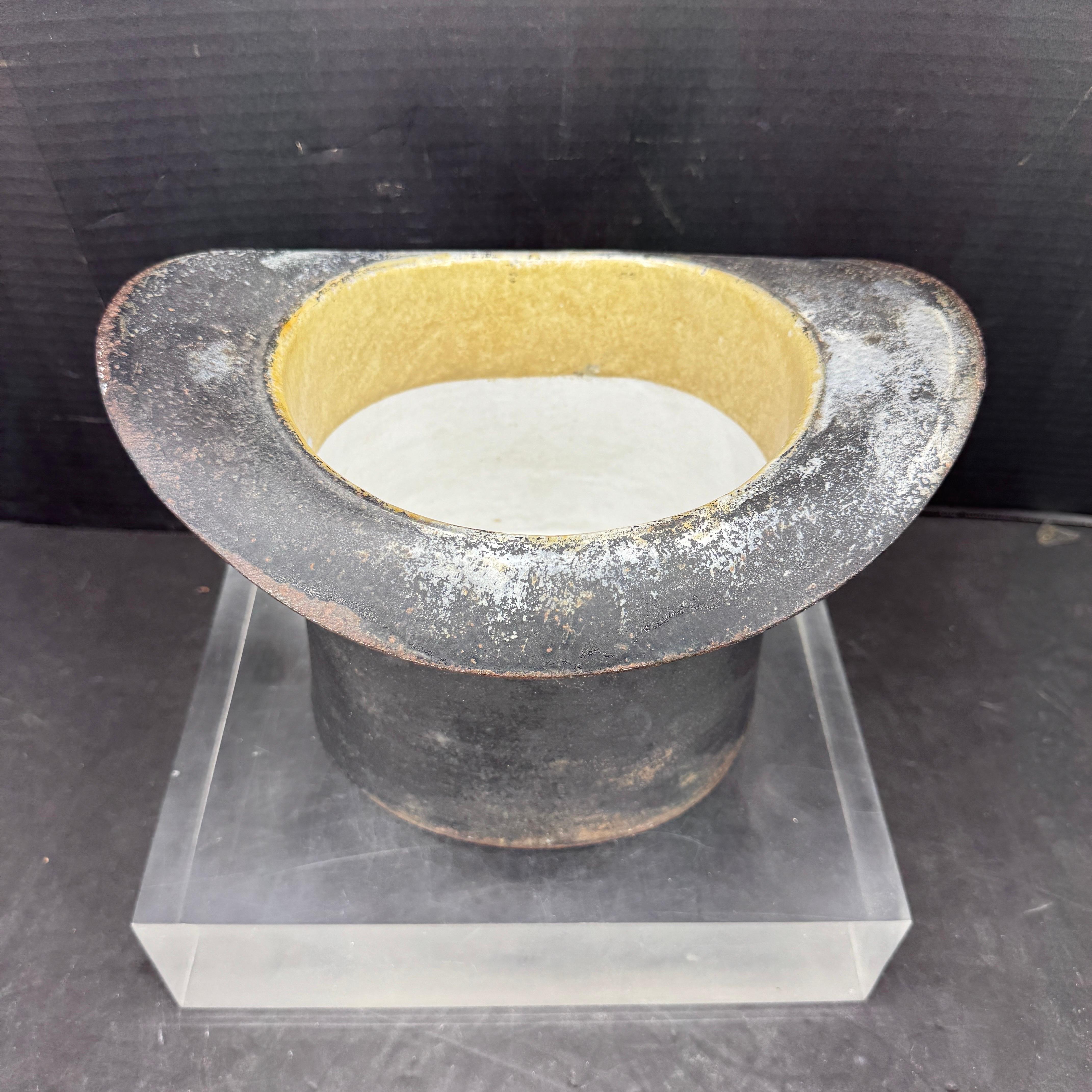 19th Century Cast Iron Top Hat Spittoon Vase Wine Cooler Standard Mfg Pittsburgh For Sale 6