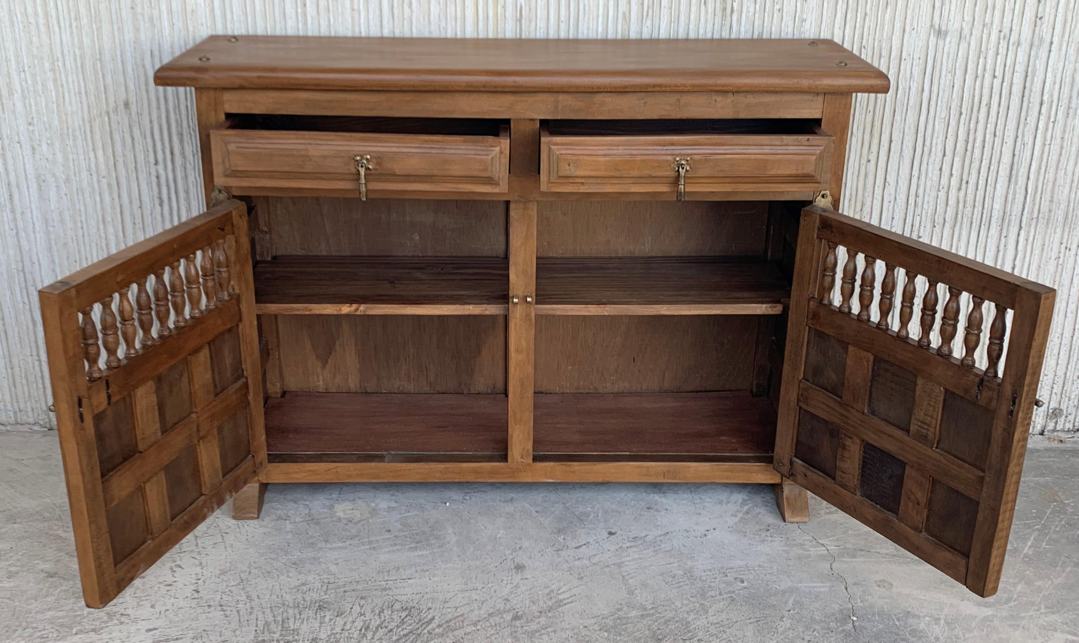 19th Century Catalan Baroque Carved Walnut Tuscan Two Drawers Credenza or Buffet In Good Condition In Miami, FL