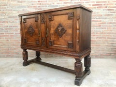 19th Century Catalan Spanish Buffet with Two Doors and Mirror Crest