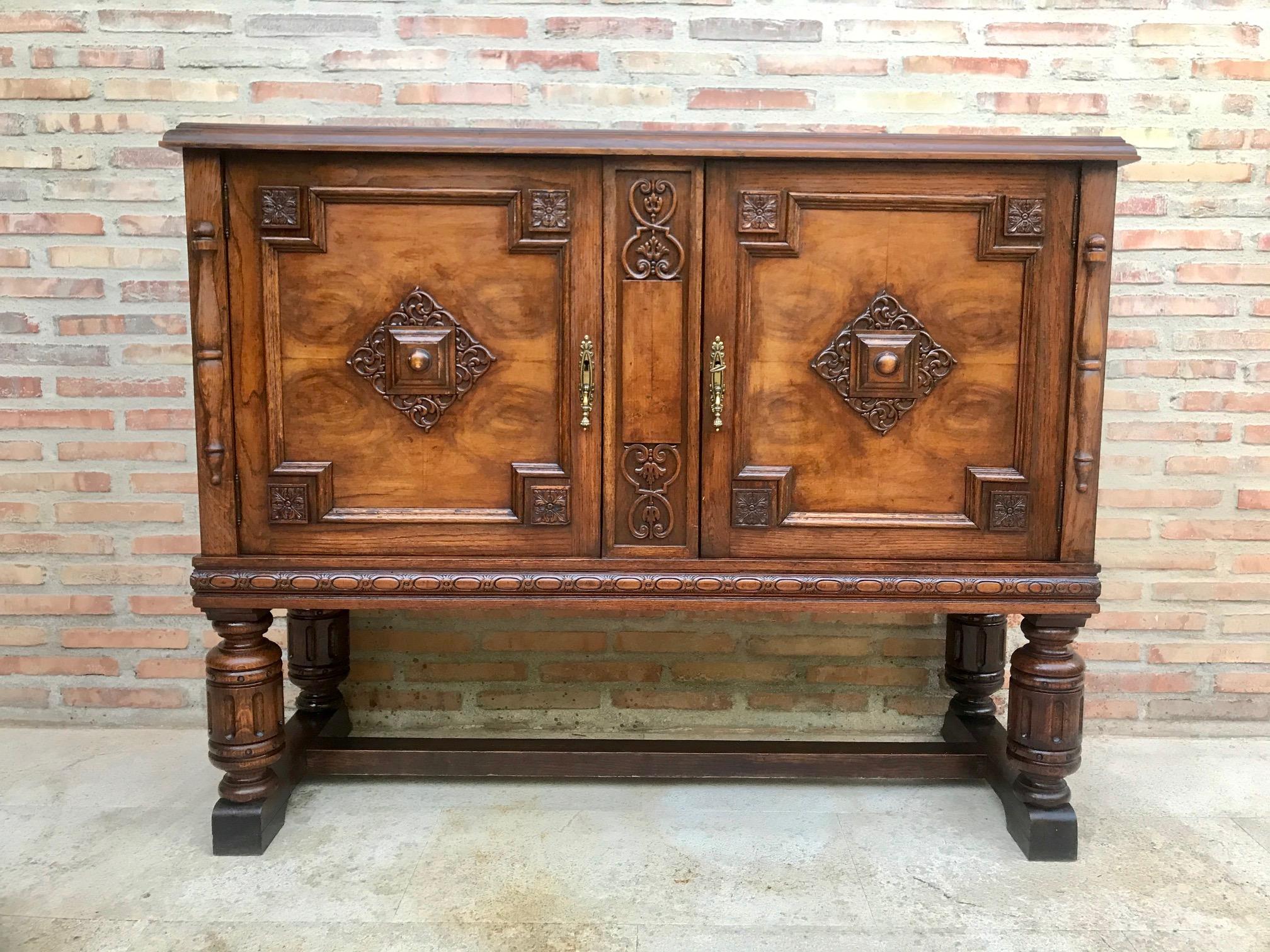 Spanish Colonial 19th Century Catalan Spanish Buffet with Two Doors and Mirror Crest For Sale
