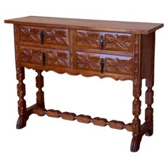 Commodes and Chests of Drawers