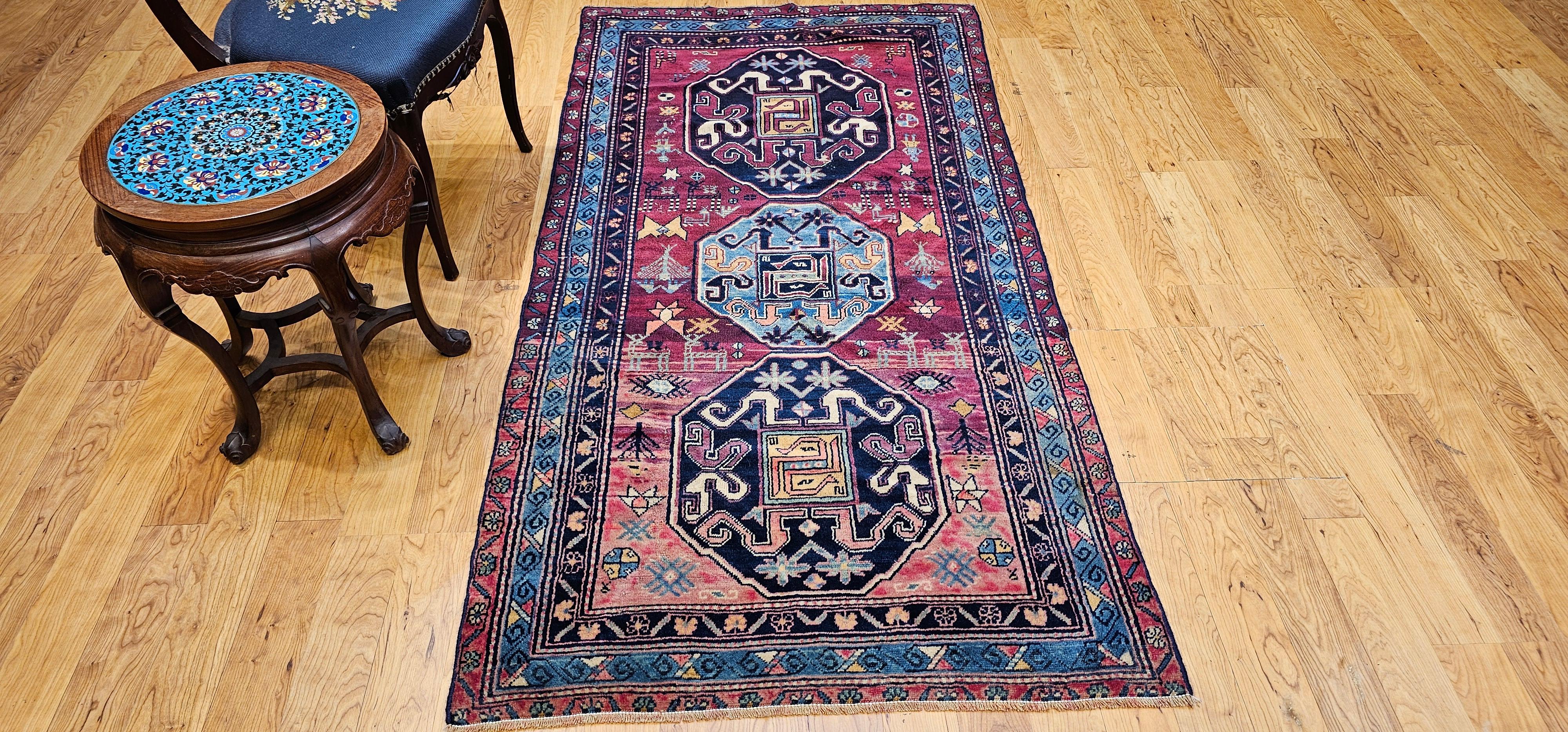 19th Century Caucasian Cloudband Kazak Area Rug in Cranberry Red, Blue For Sale 11