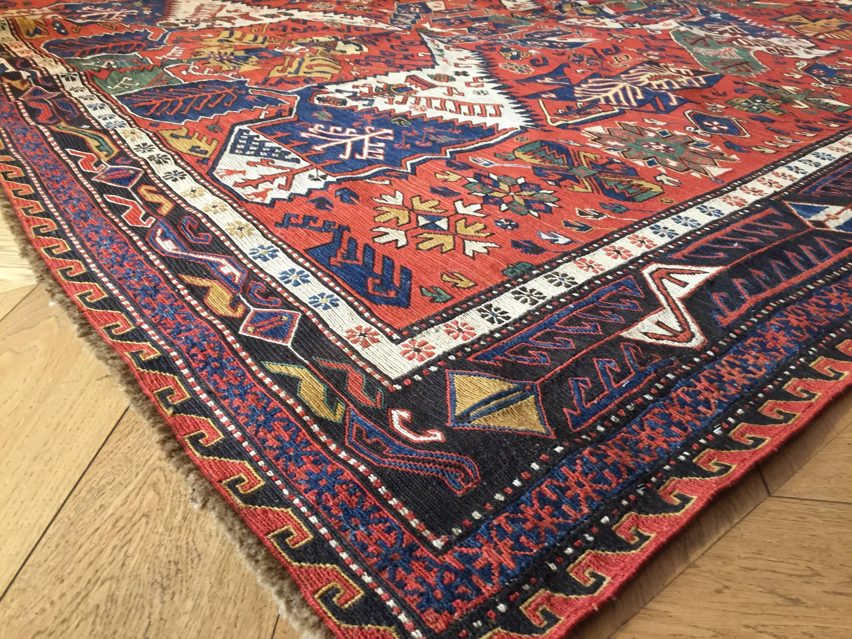 19th Century Caucasian Dragon Sumak Rug Hand-Knotted in Wool Red Green Yellow For Sale 7