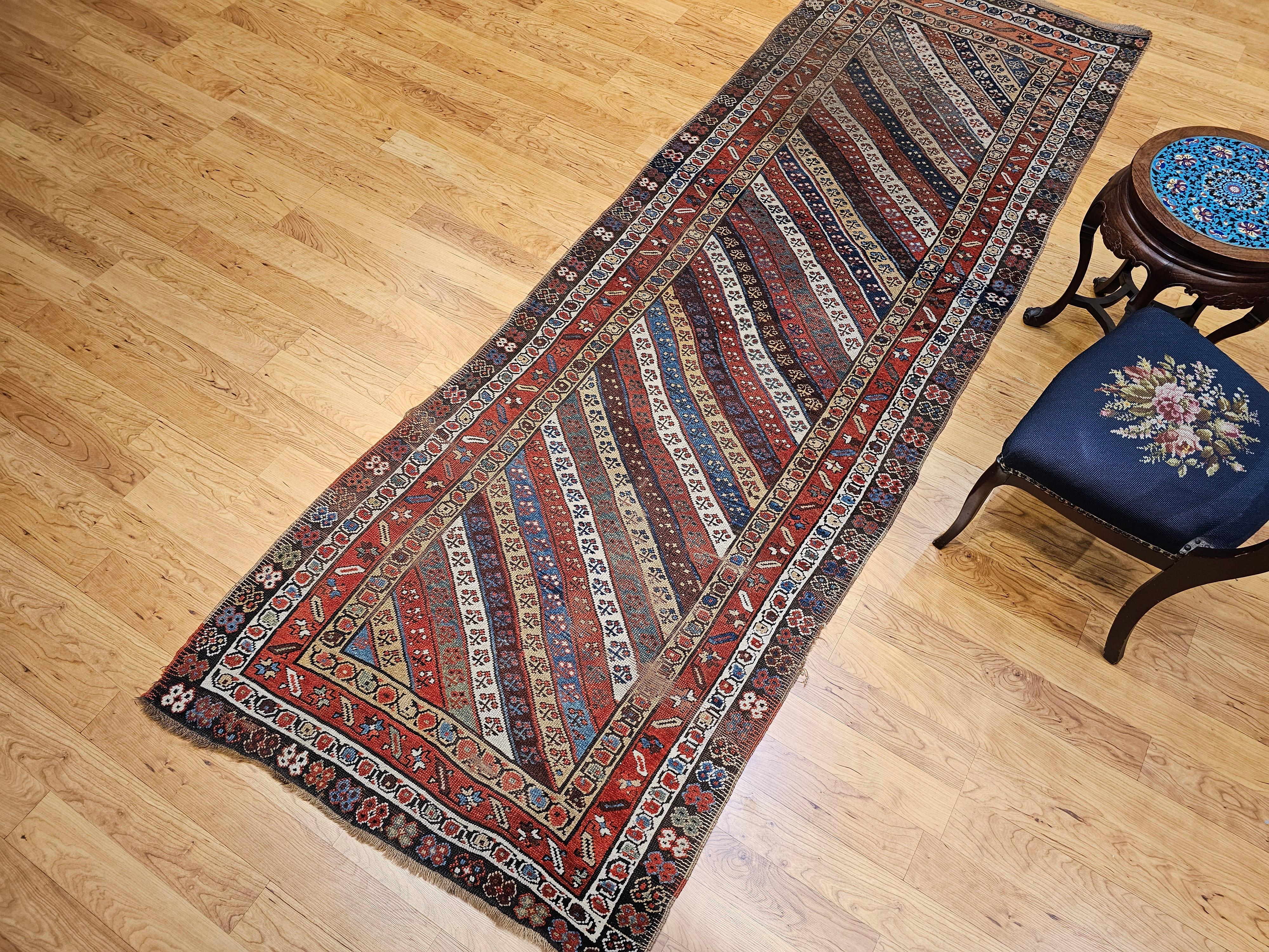 Tapis de couloir Kazak caucasien du 19ème siècle en vente 6