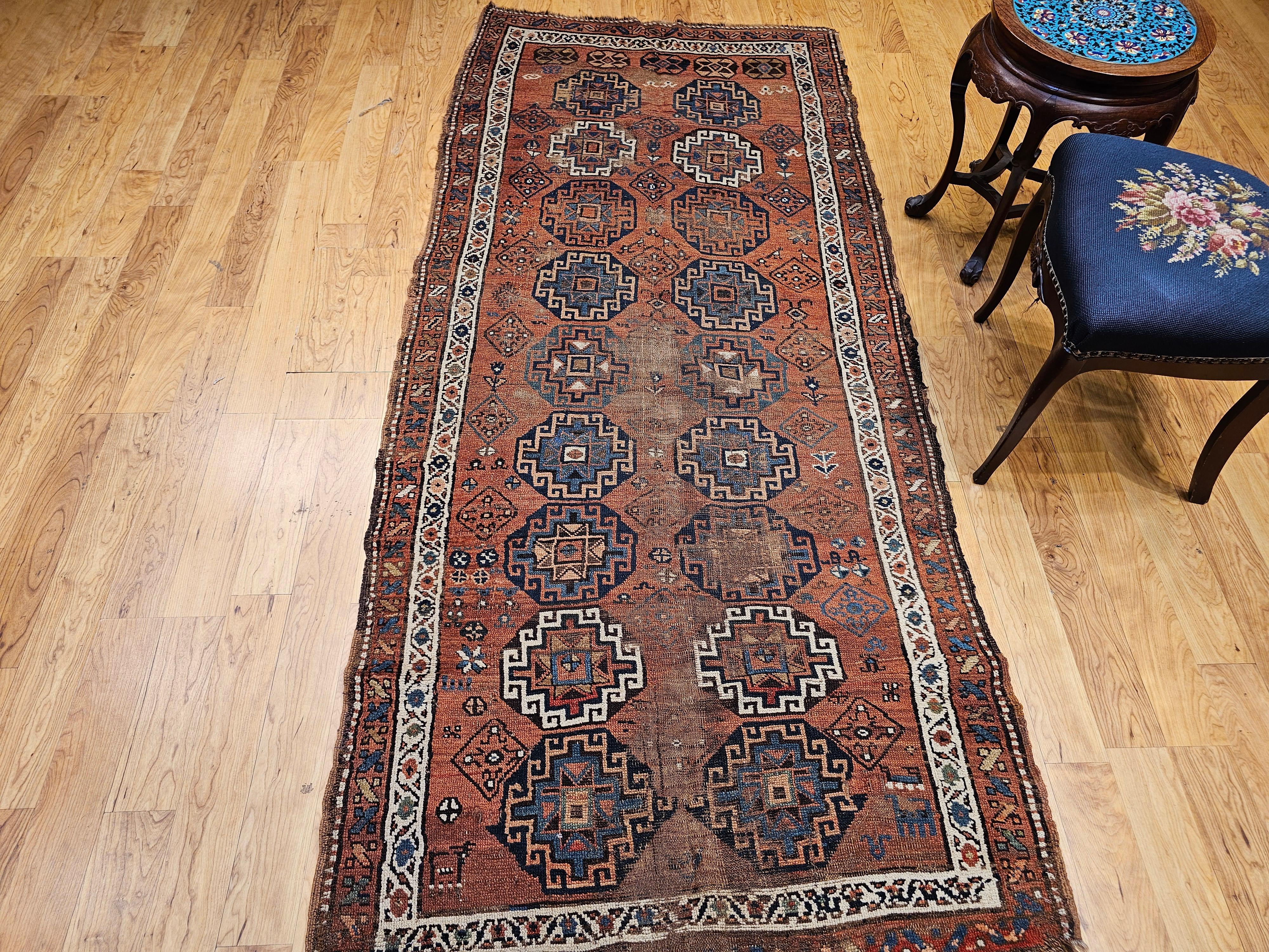 Tapis du Karabagh caucasien du 19ème siècle en vente 4