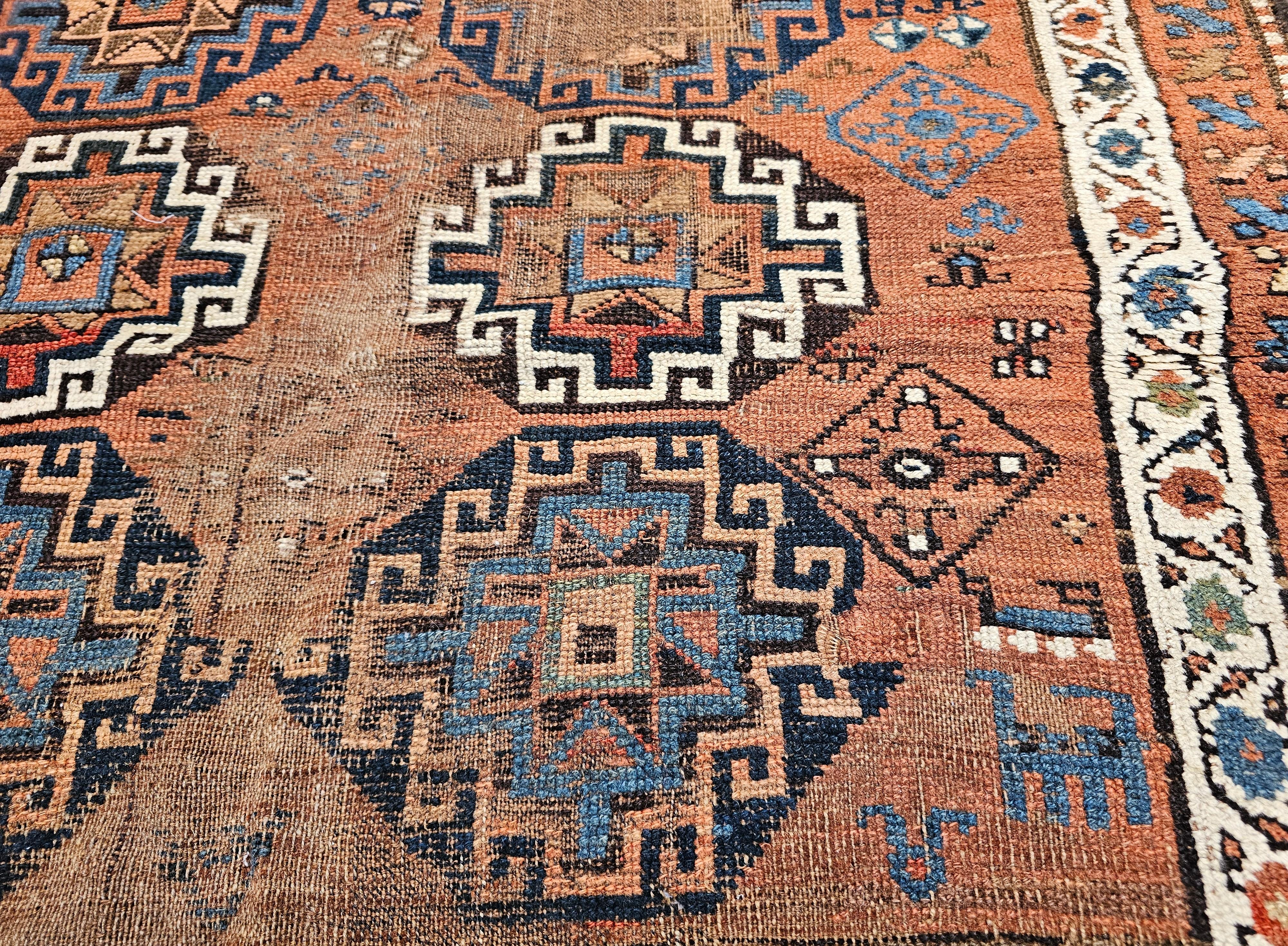 Tapis du Karabagh caucasien du 19ème siècle en vente 1