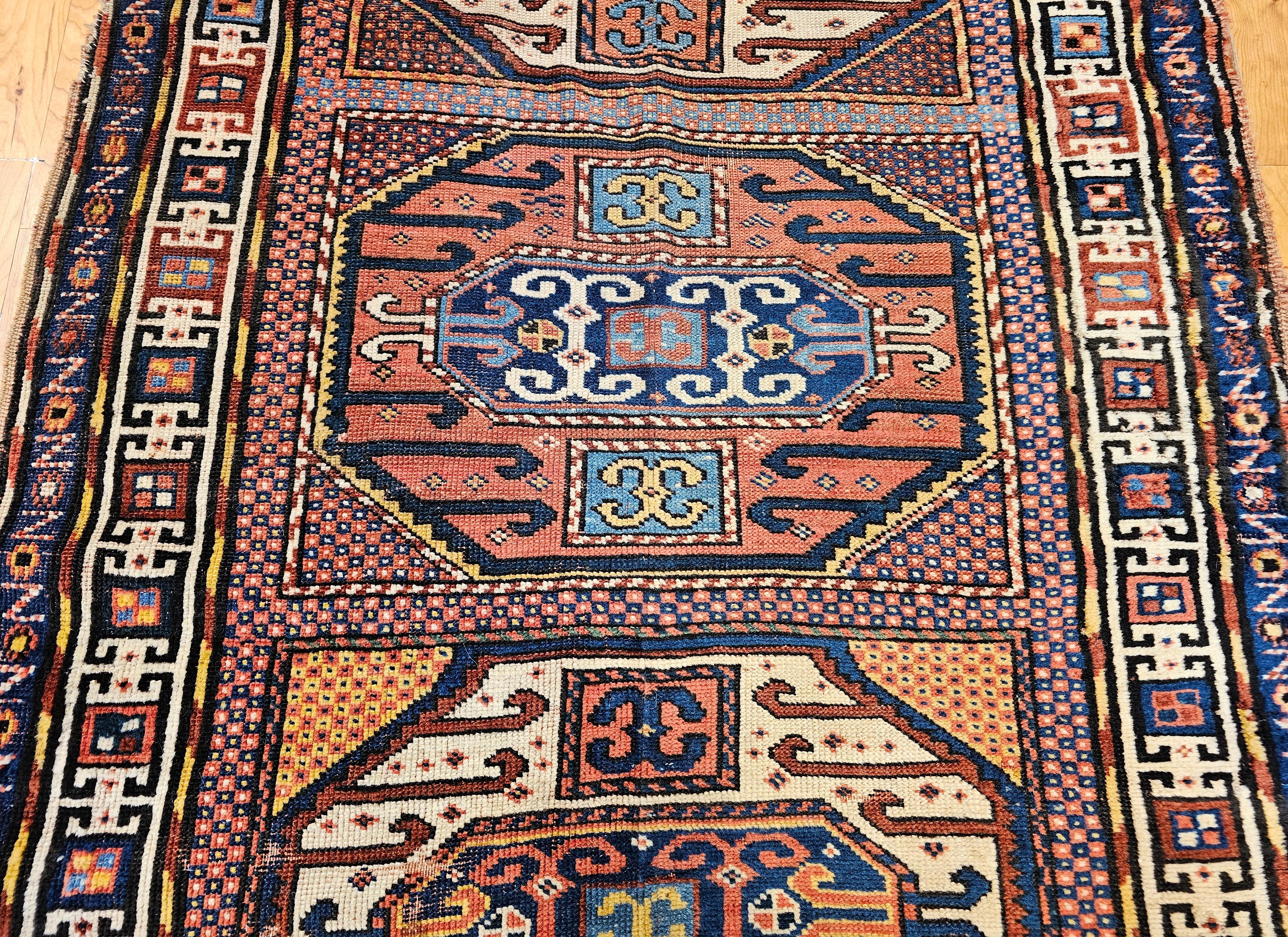 Teinture végétale Tapis caucasien Karachov Kazak du 19ème siècle en vente
