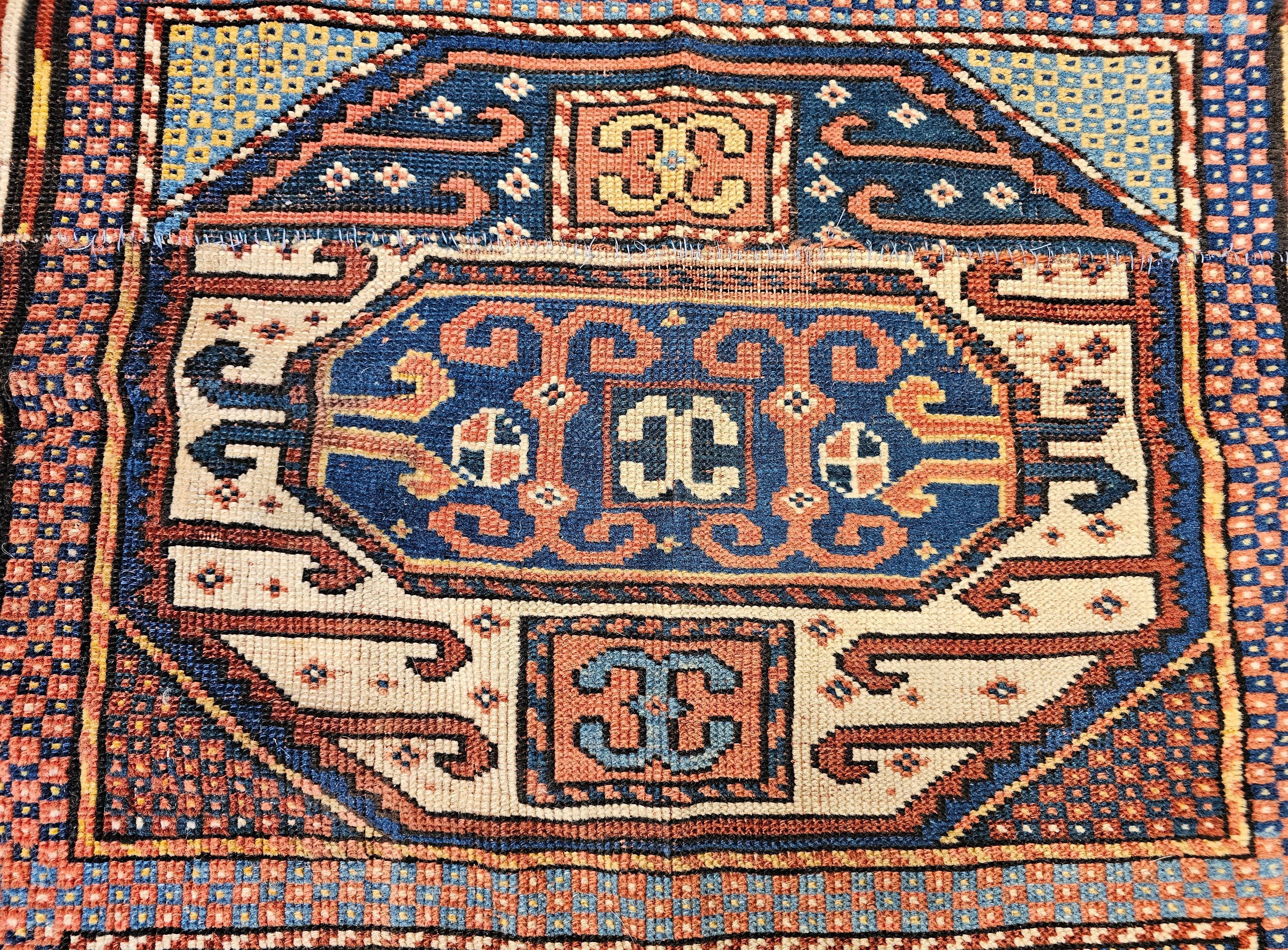 Tapis caucasien Karachov Kazak du 19ème siècle en vente 1