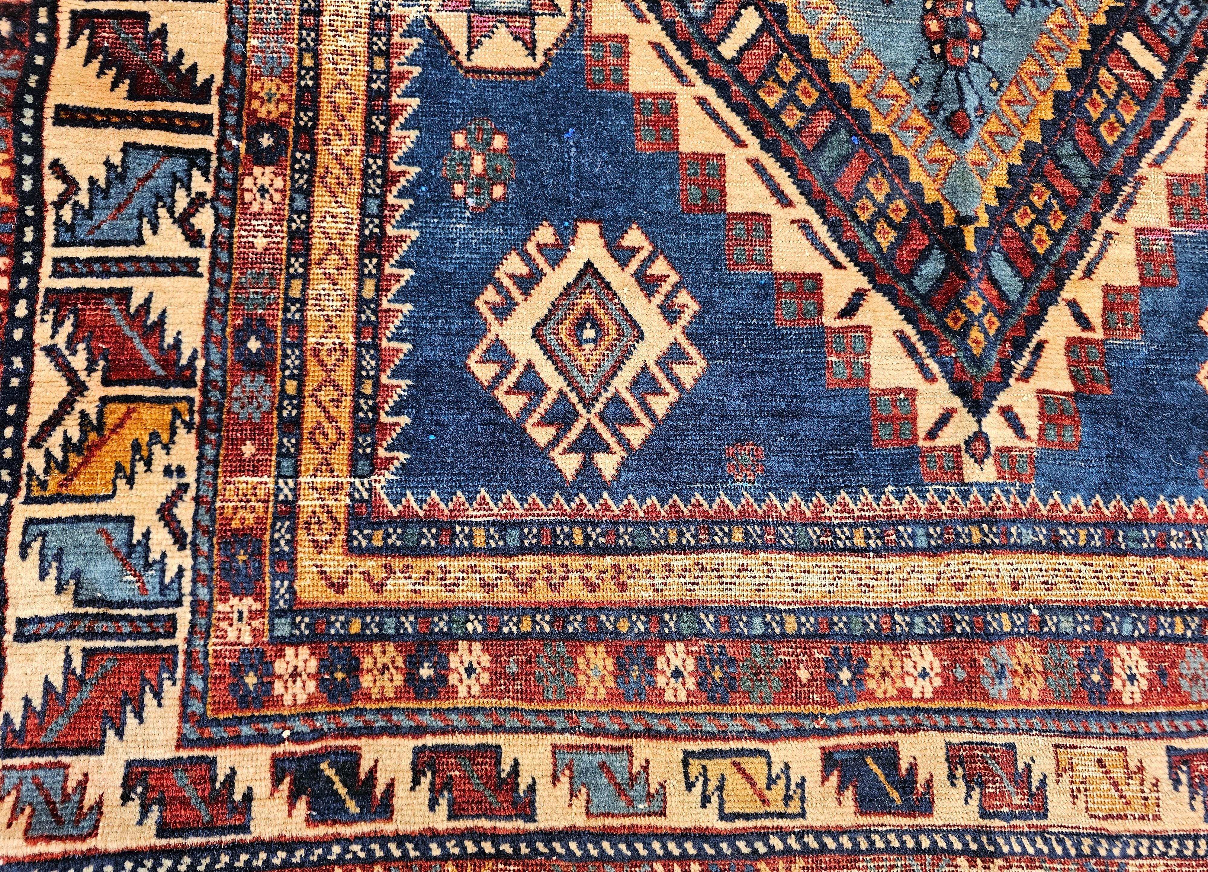 Tapis du Kazak caucasien du 19ème siècle en vente 3