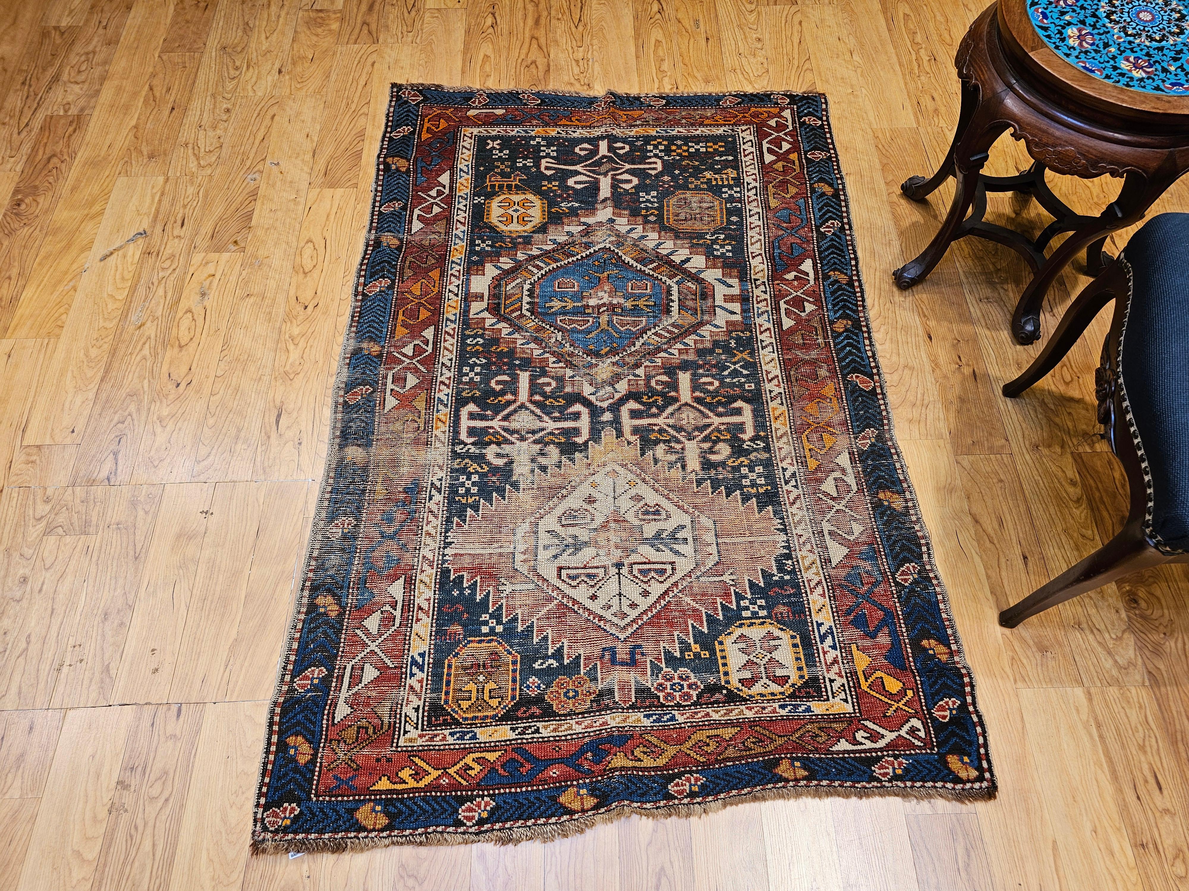 Tapis du Kazak caucasien du 19ème siècle en vente 6