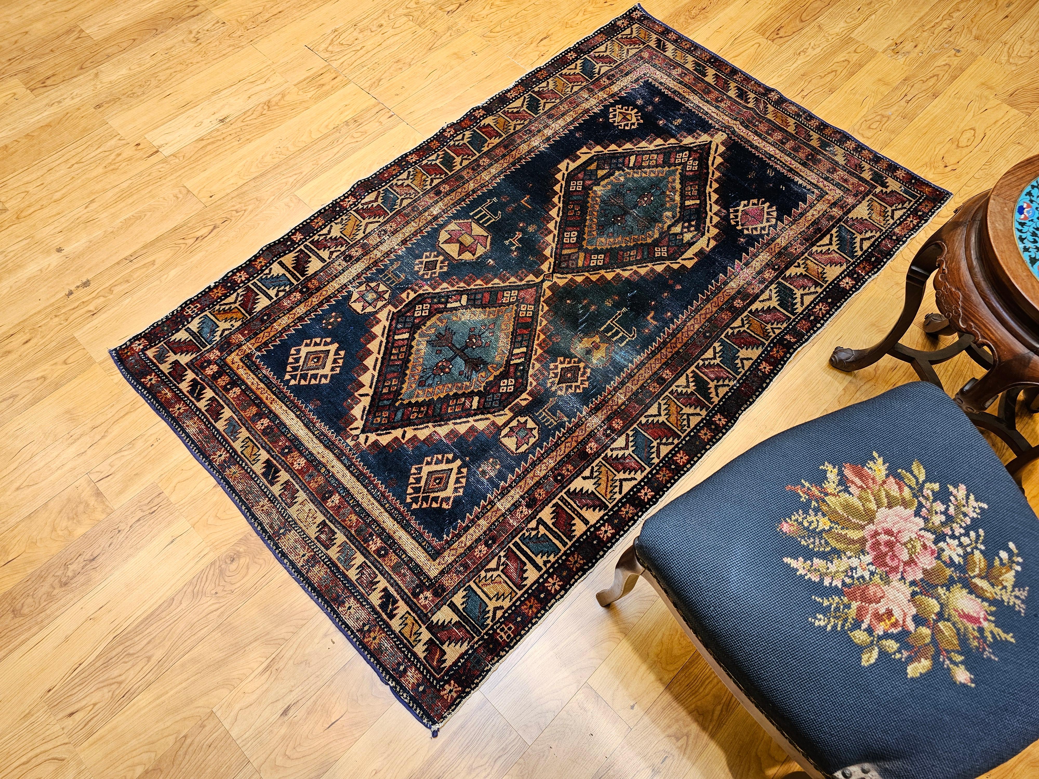 Tapis du Kazak caucasien du 19ème siècle en vente 7