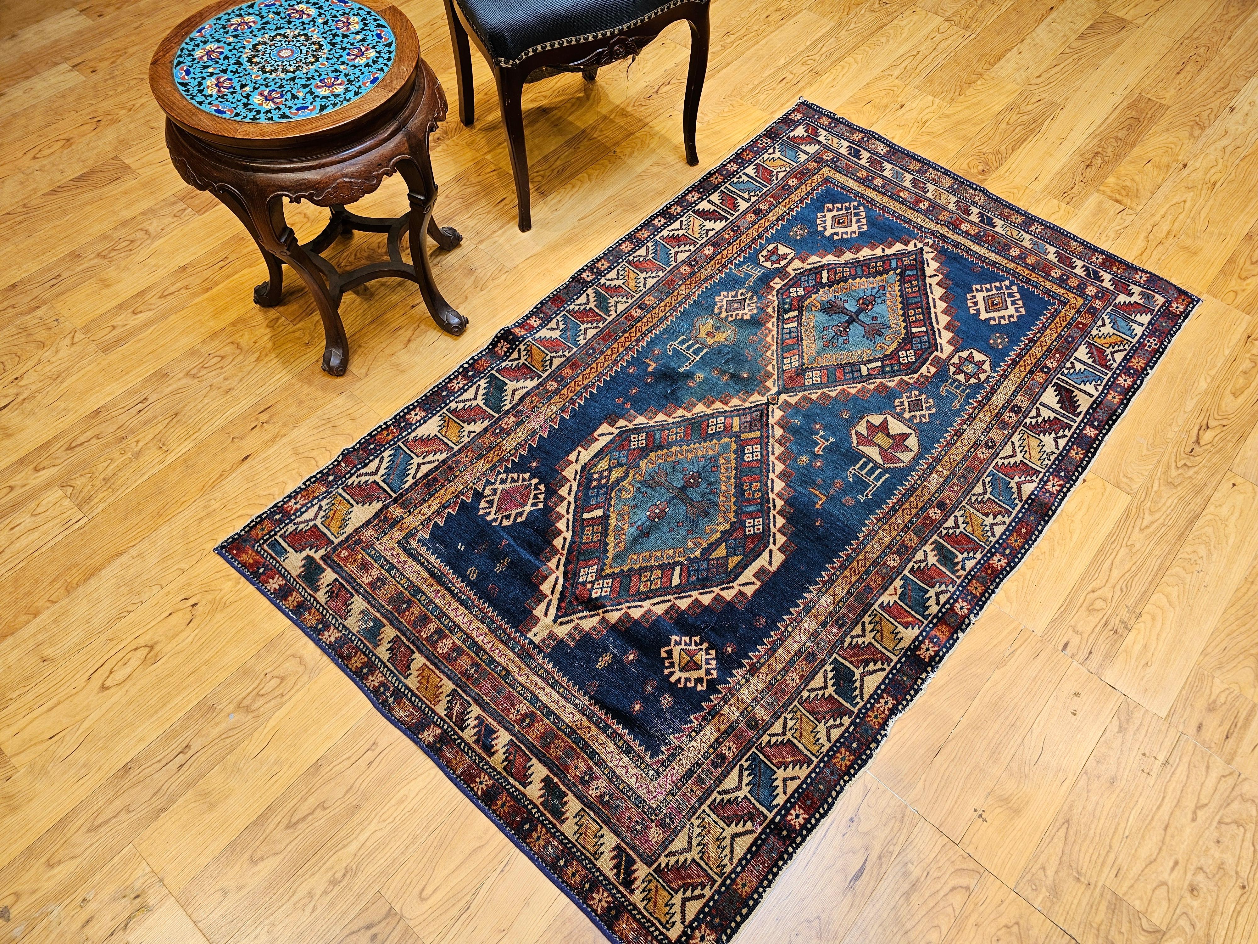 Tapis du Kazak caucasien du 19ème siècle en vente 11