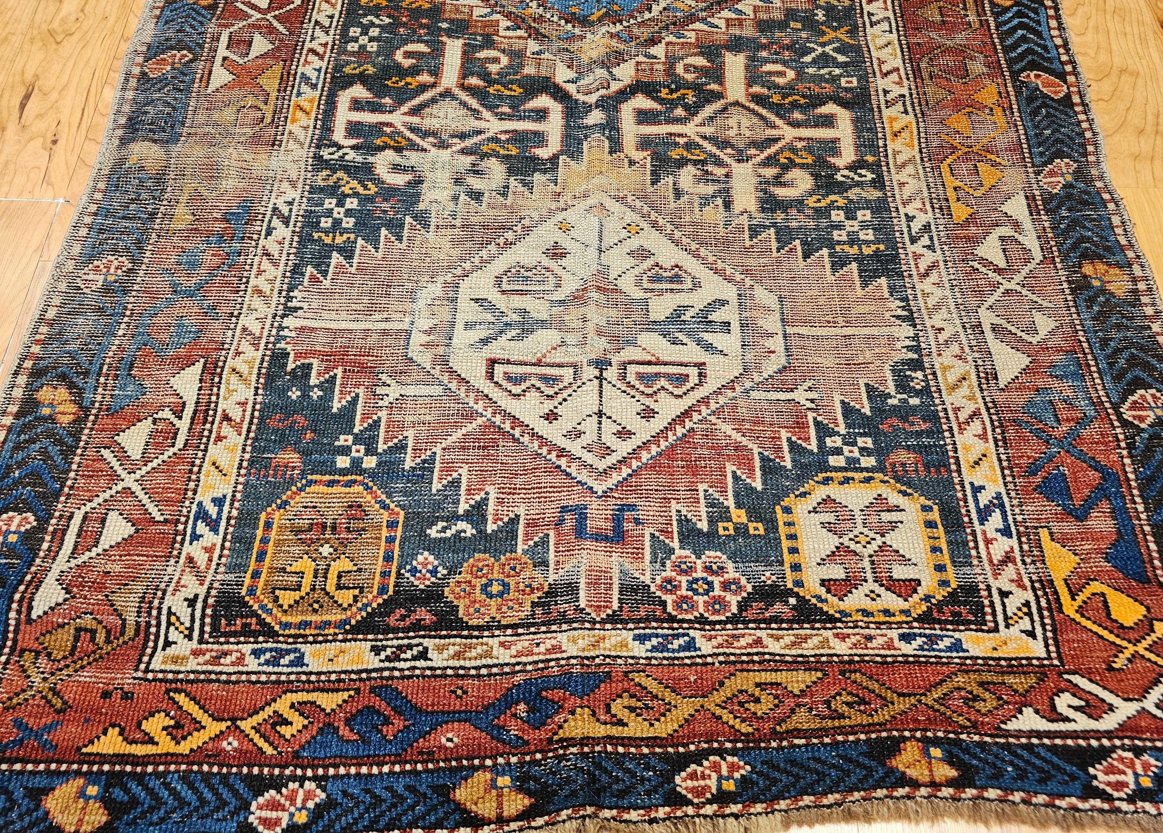 Tapis du Kazak caucasien du 19ème siècle Bon état - En vente à Barrington, IL