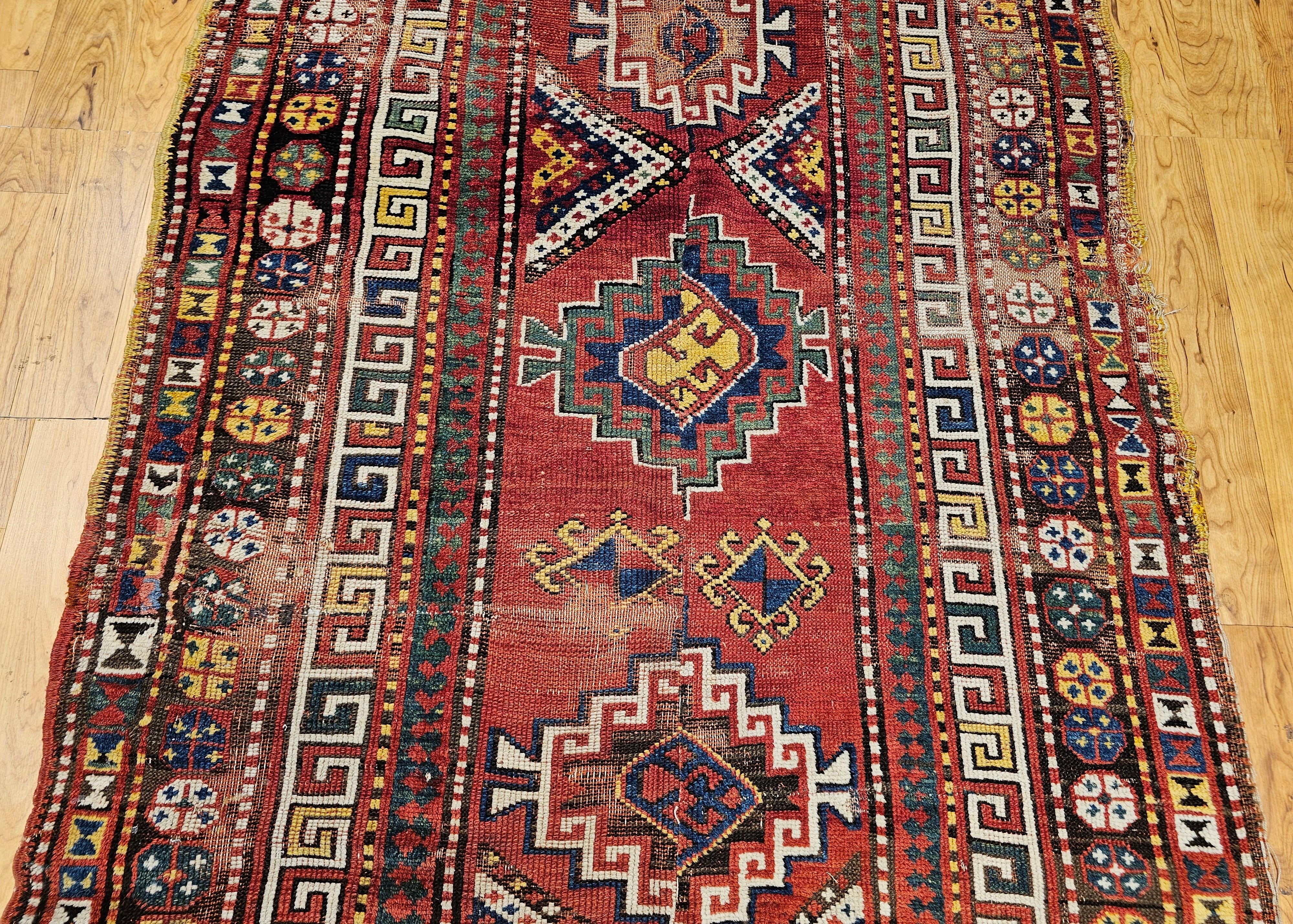 Kaukasischer Kazak-Teppich aus dem 19. Jahrhundert in Terrakotta-Rot im Angebot 1