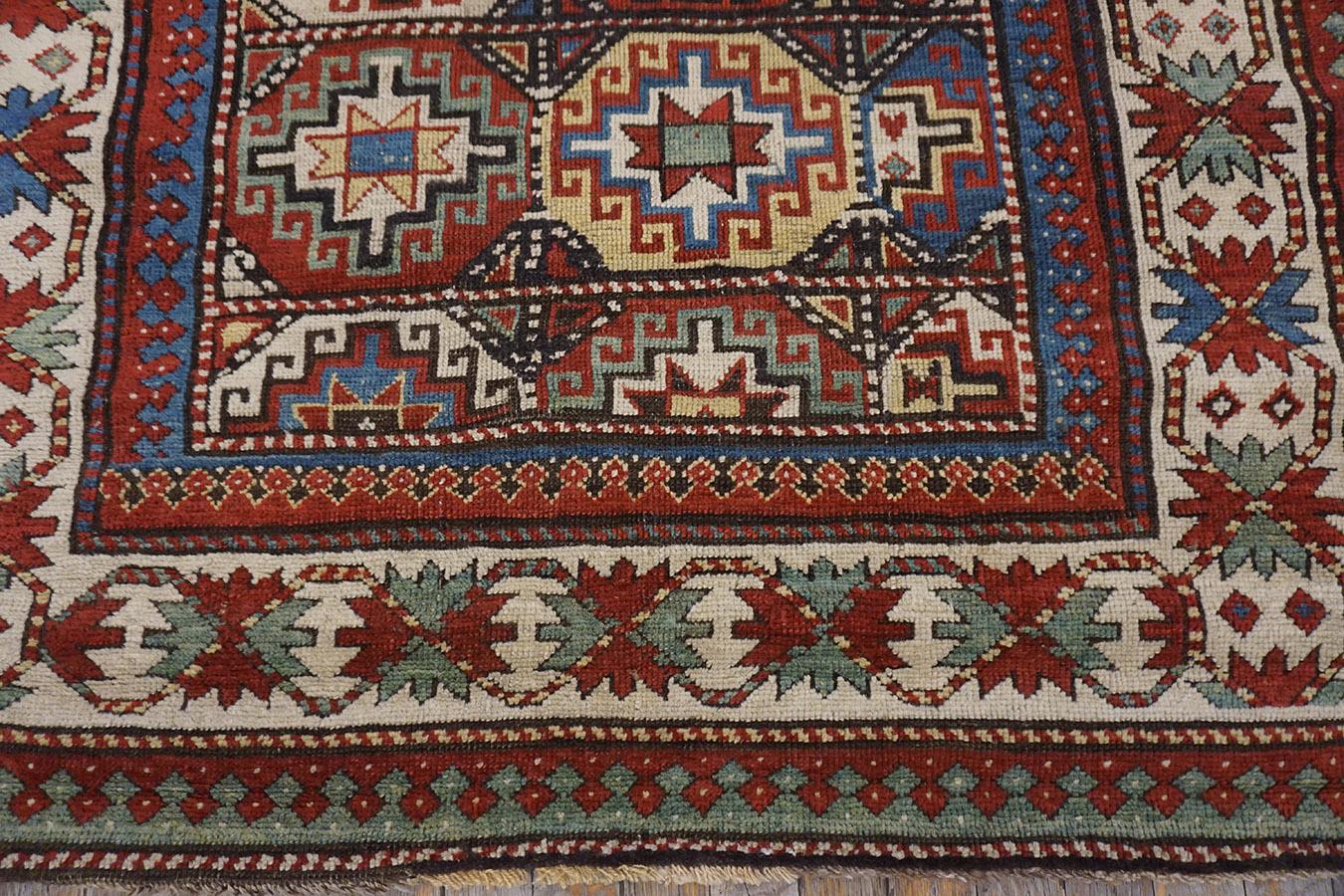 Kaukasischer Kasachischer Teppich des 19. Jahrhunderts ( 4'2