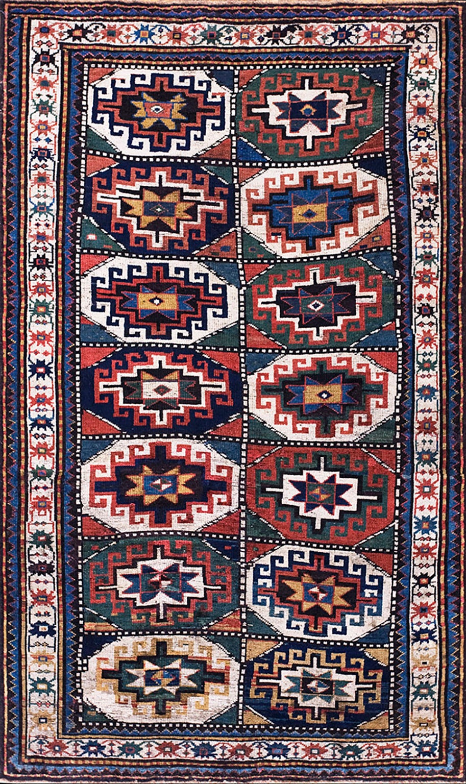 Tapis caucasien Kazak du 19ème siècle ( 4'6" x 7' - 137 x 213 )
