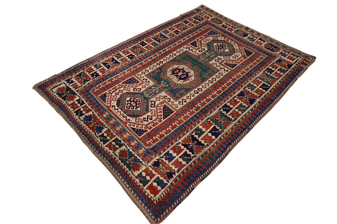 Kaukasischer Kazak-Teppich aus dem 19. Jahrhundert (5' x 6' 10