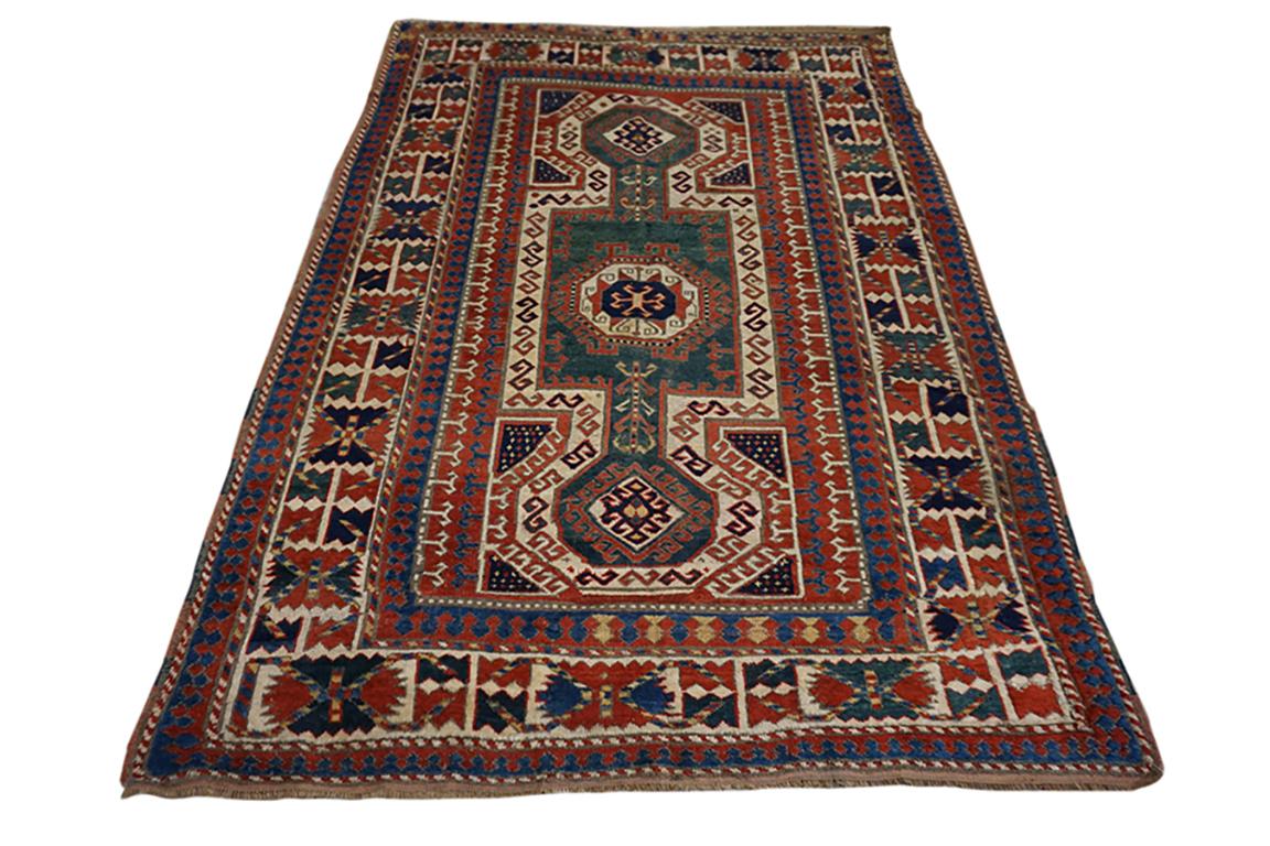 Kaukasischer Kazak-Teppich aus dem 19. Jahrhundert (5' x 6' 10