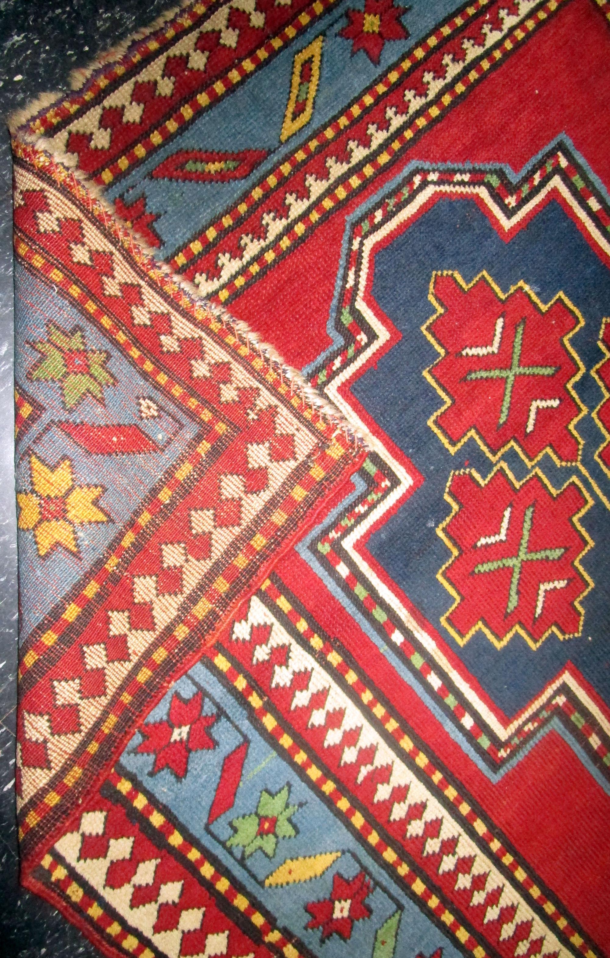 Laine Tapis caucasien kazak du 19e siècle en vente