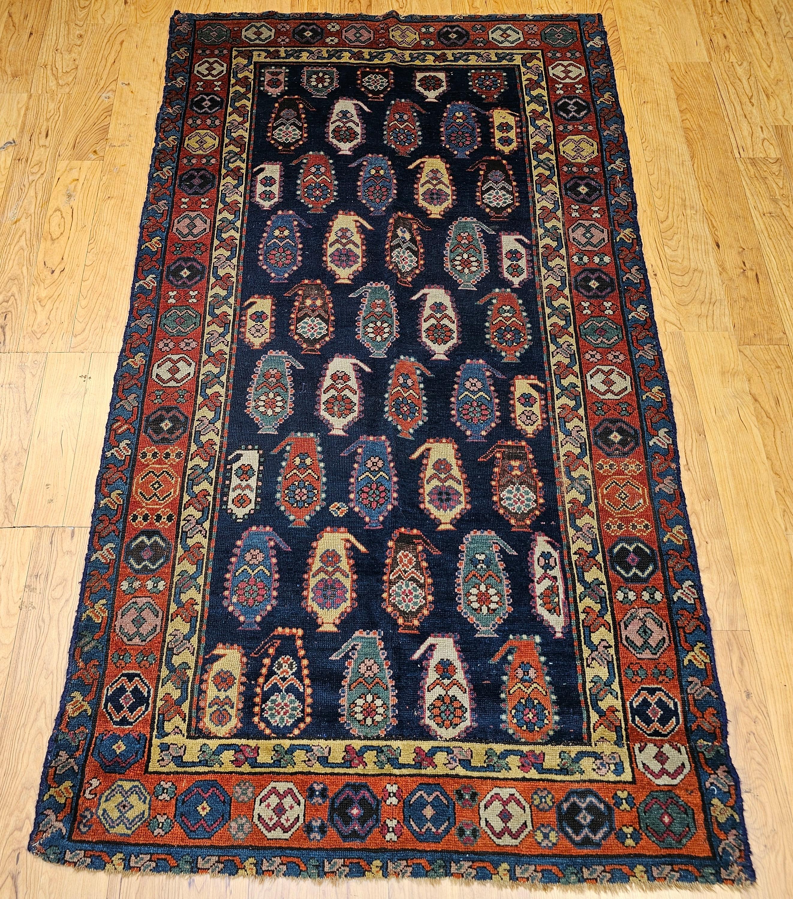 Kaukasischer Kazak-Teppich aus dem 19. Jahrhundert mit Allover-Paisleymuster in Blau und Burgunderrot im Angebot 11