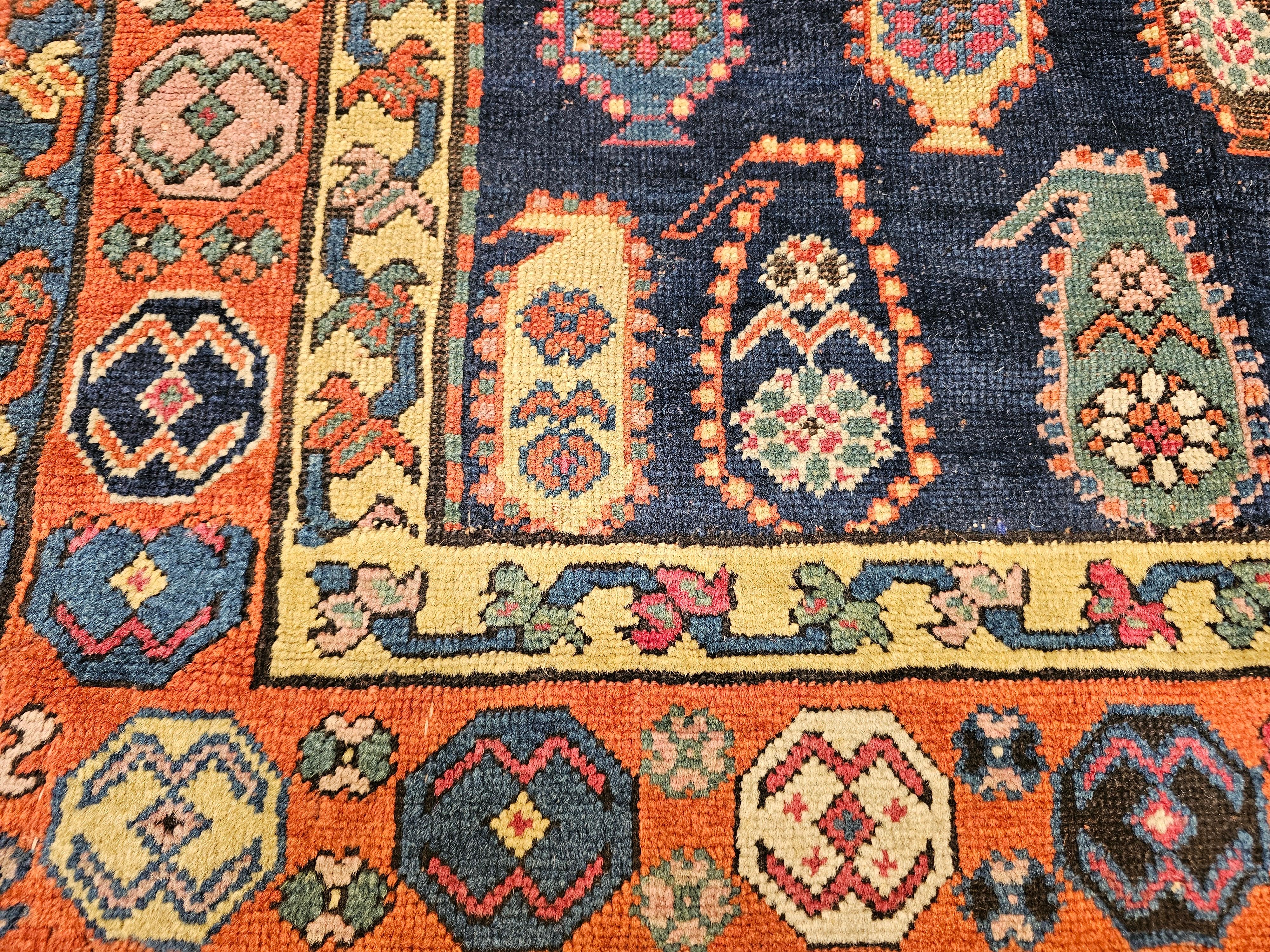 Kaukasischer Kazak-Teppich aus dem 19. Jahrhundert mit Allover-Paisleymuster in Blau und Burgunderrot im Angebot 1