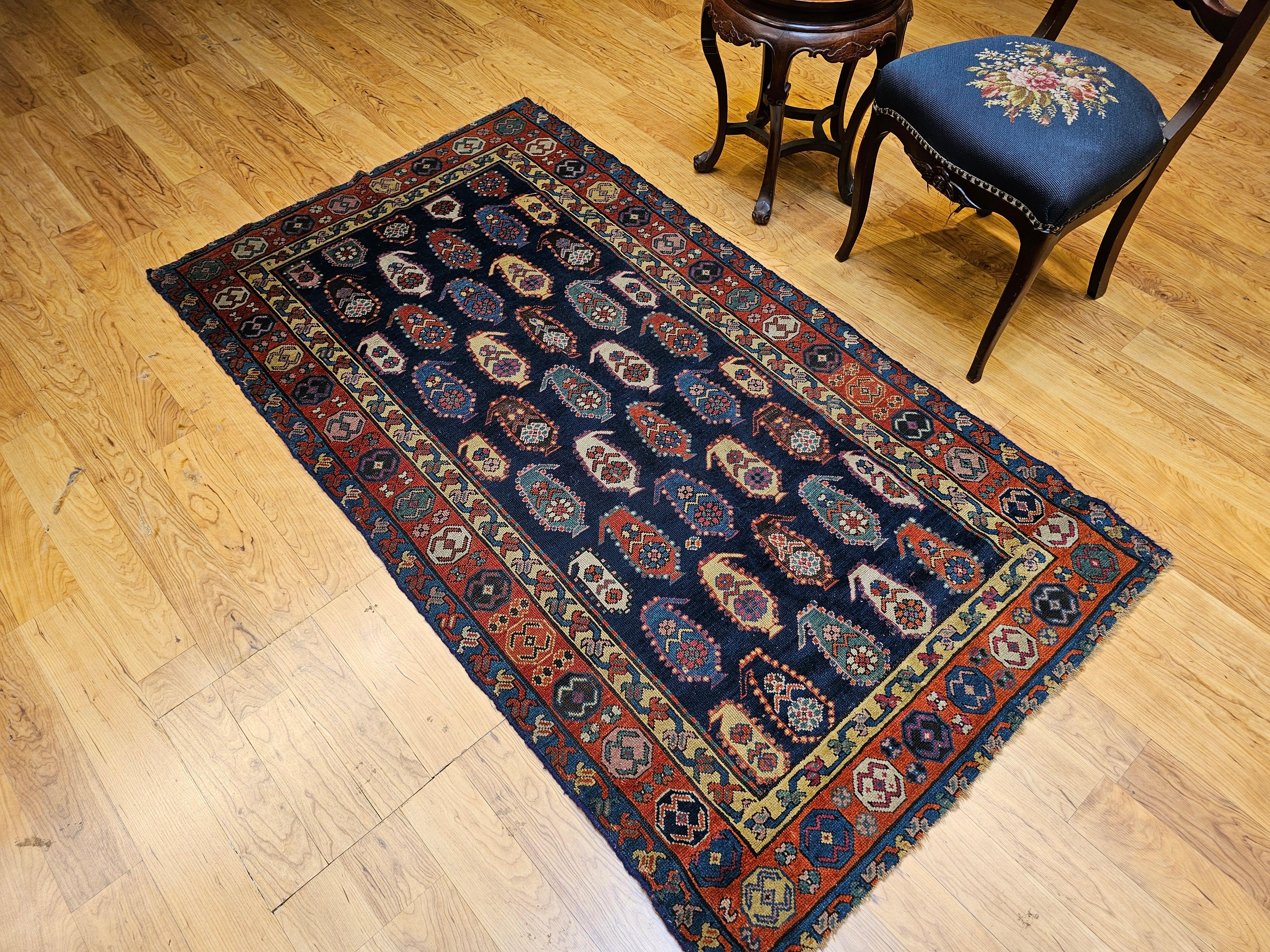 Kaukasischer Kazak-Teppich aus dem 19. Jahrhundert mit Allover-Paisleymuster in Blau und Burgunderrot im Angebot 4