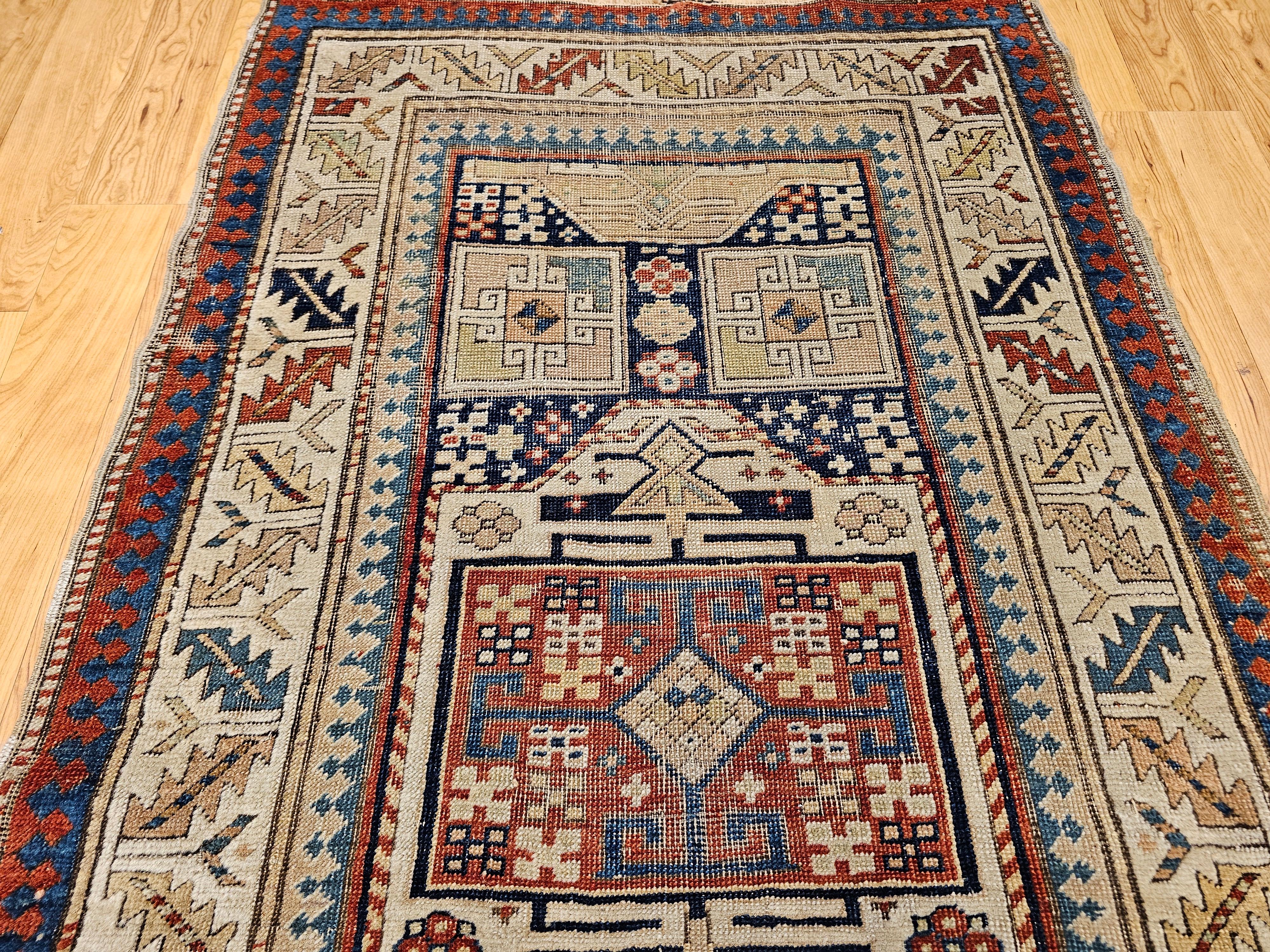 Laine Tapis de couloir Kazak caucasien du 19ème siècle en vente
