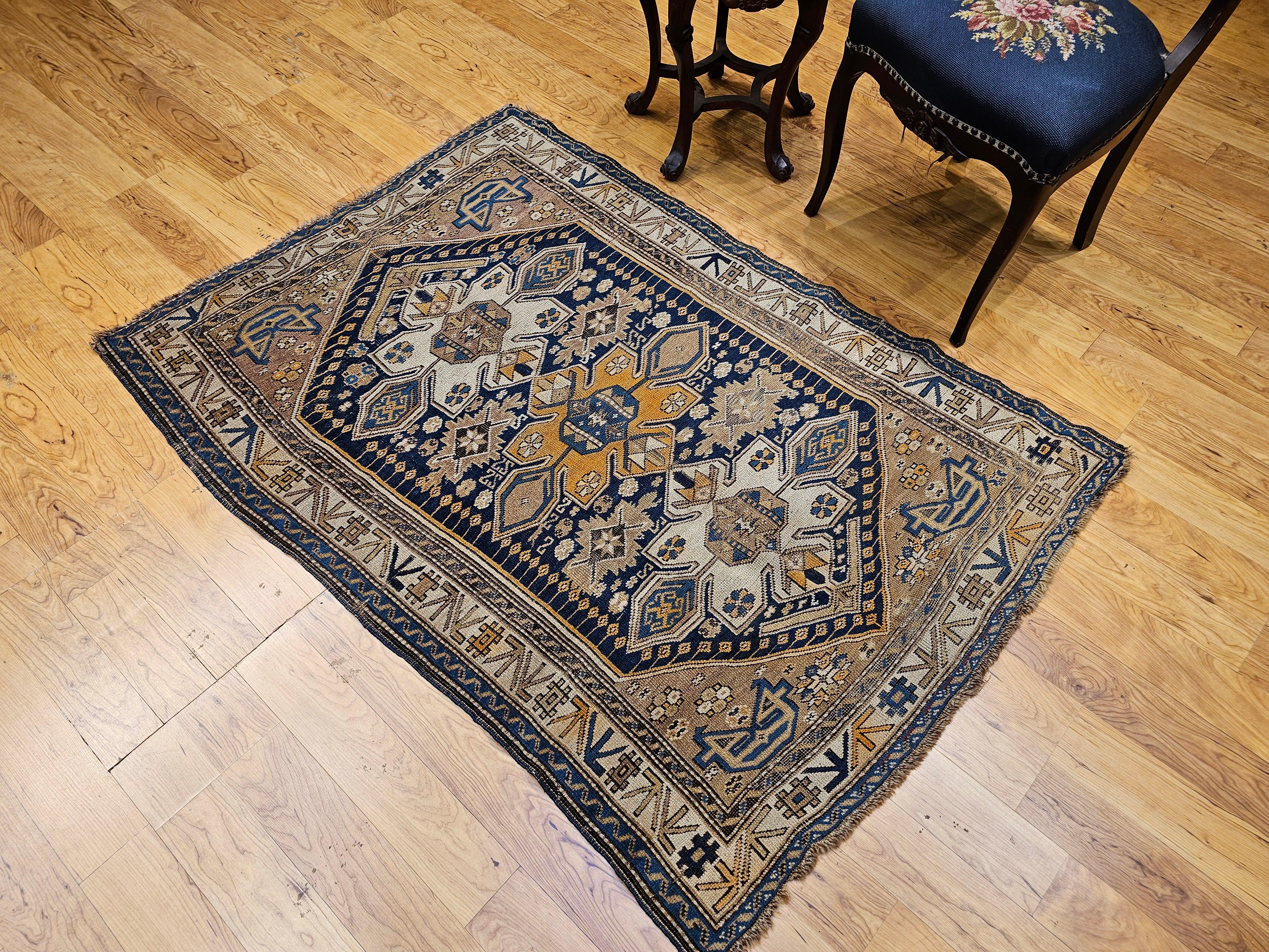 Tapis Shirvan du Caucase du 19ème siècle en vente 5