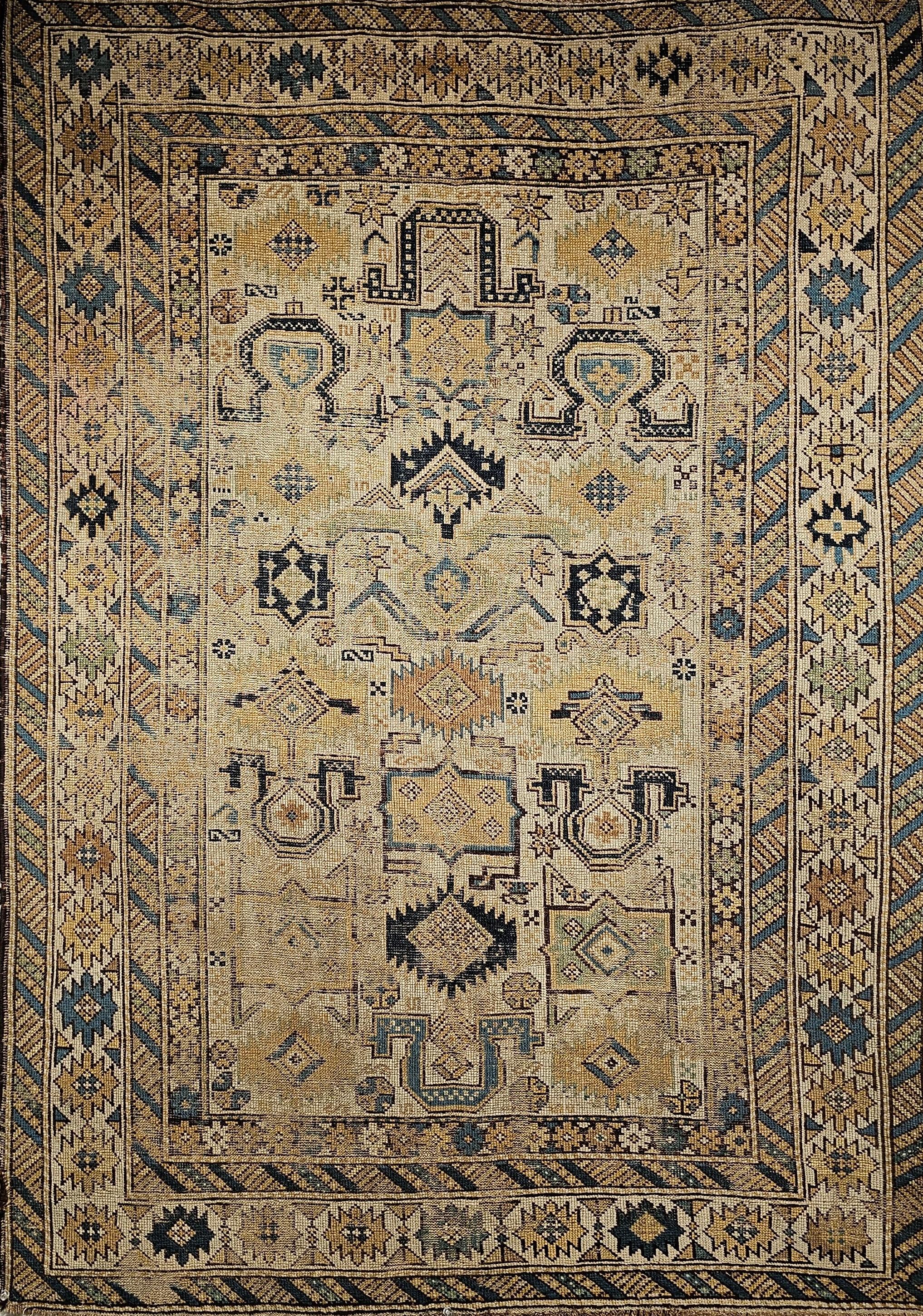 Alfombra caucásica Shirvan del siglo XIX en tonos tostado, azul, azul marino, verde y marrón 13