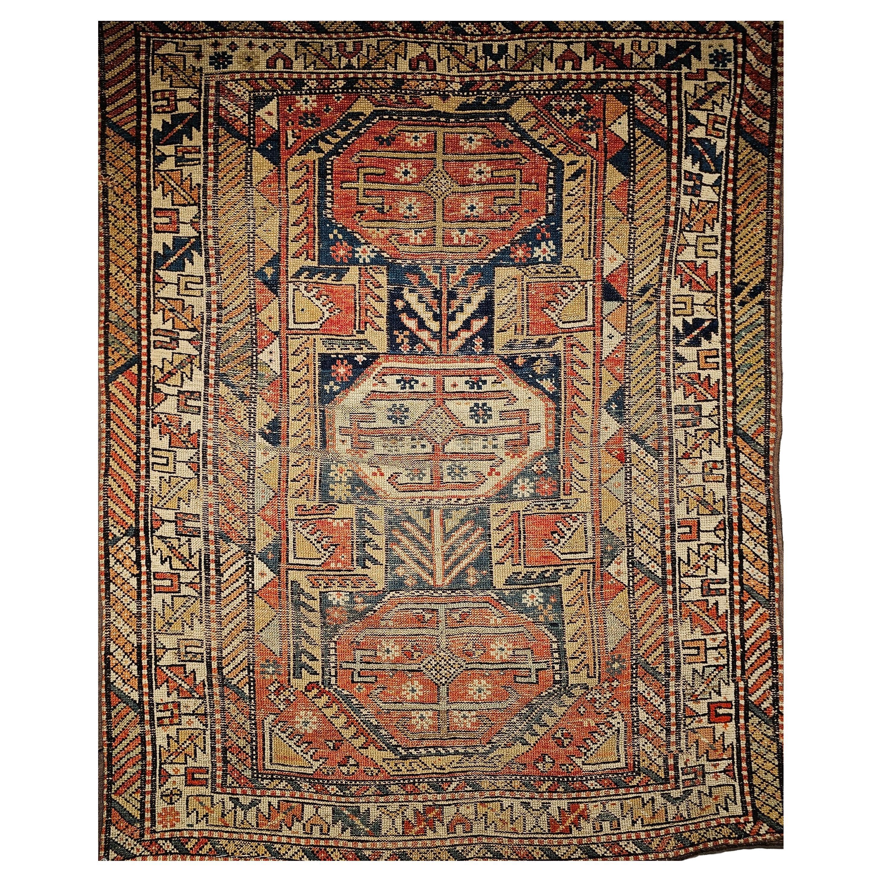 Tapis Shirvan caucasien du 19ème siècle à motif géométrique en bleu, terre cuite