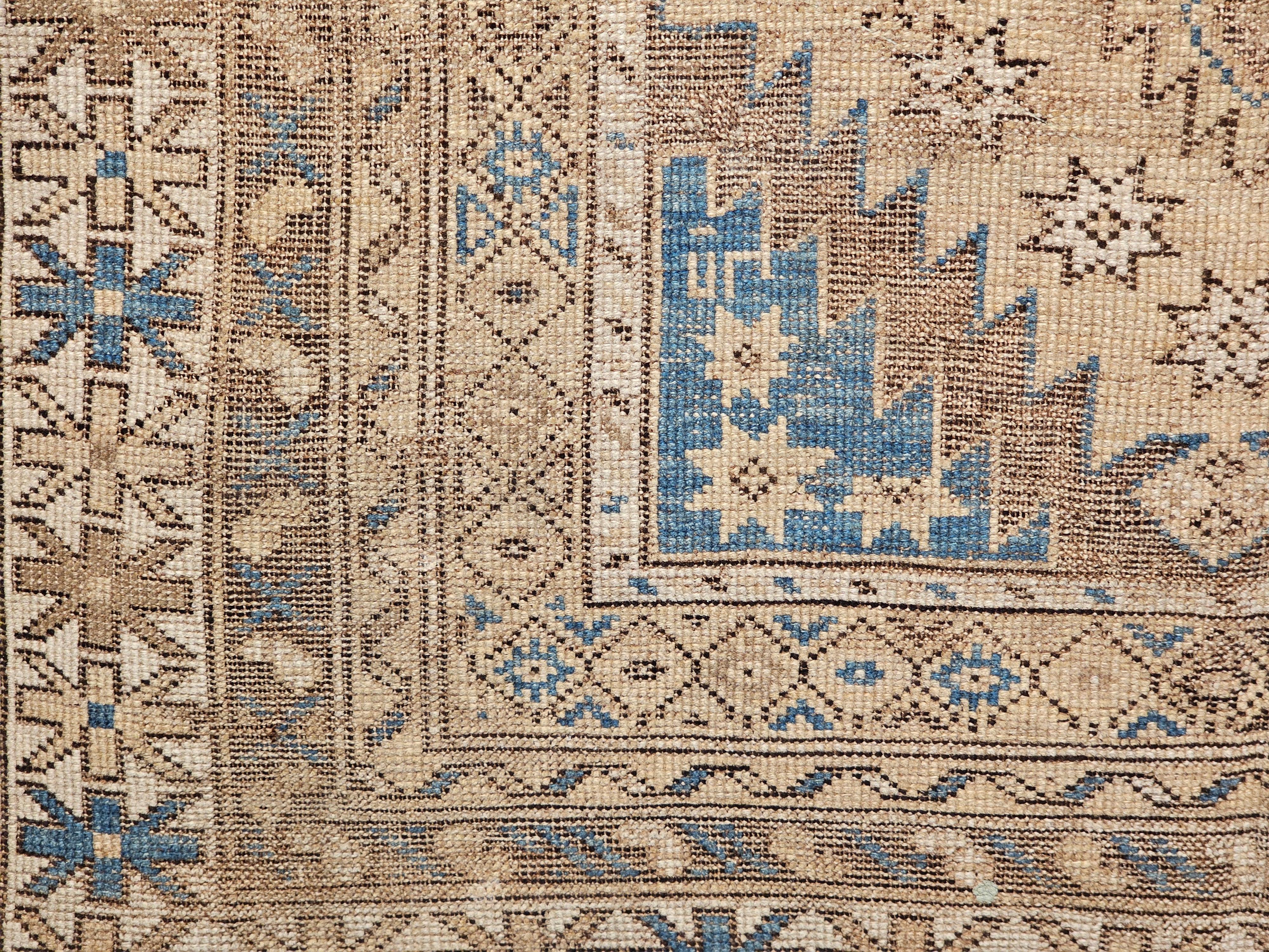 Tapis Shirvan caucasien du 19ème siècle en bleu français pâle, ivoire, chocolat en vente 8