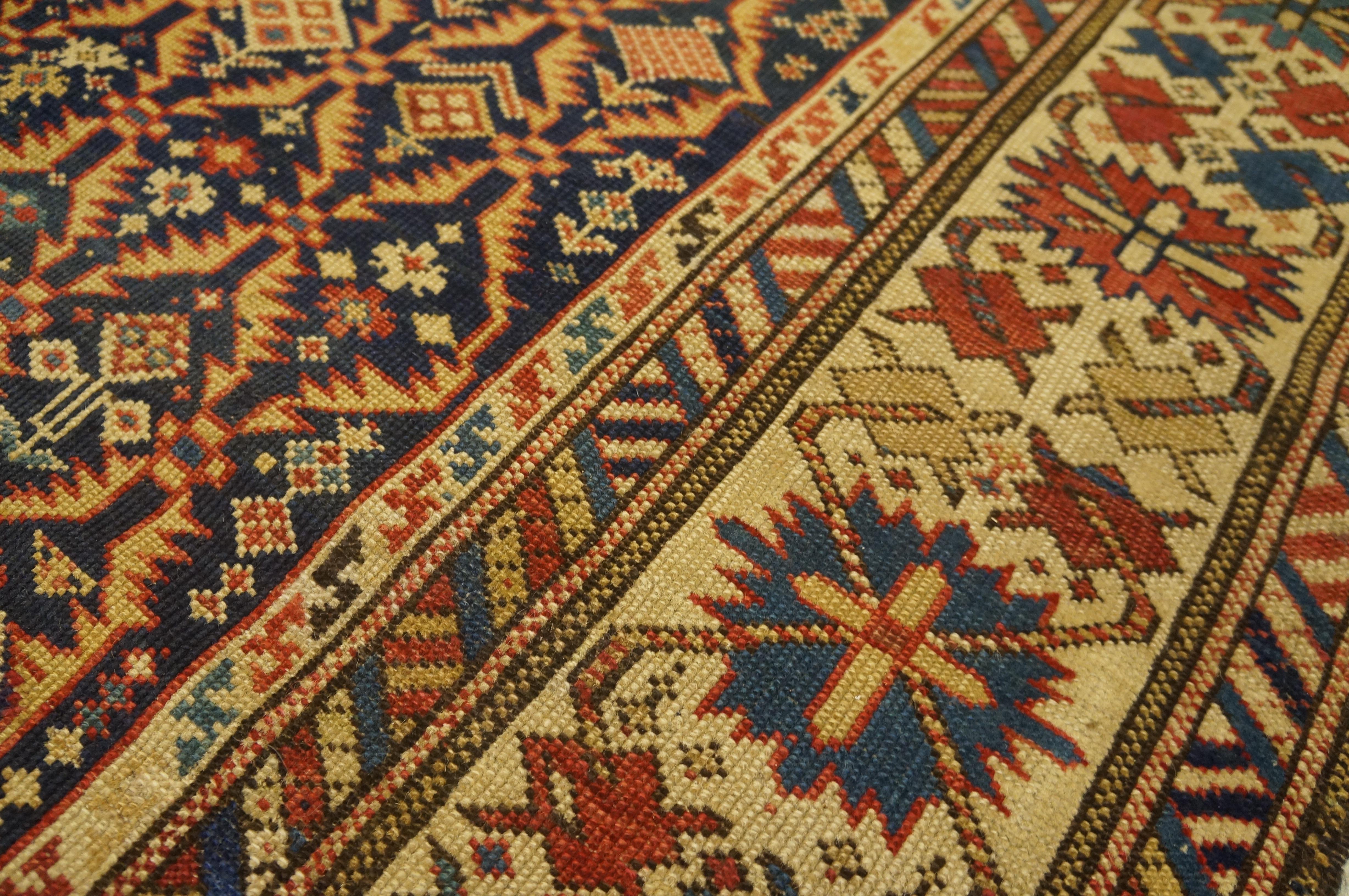 Kaukasischer Schirwan-Läufer-Teppich des 19. Jahrhunderts ( 3'3