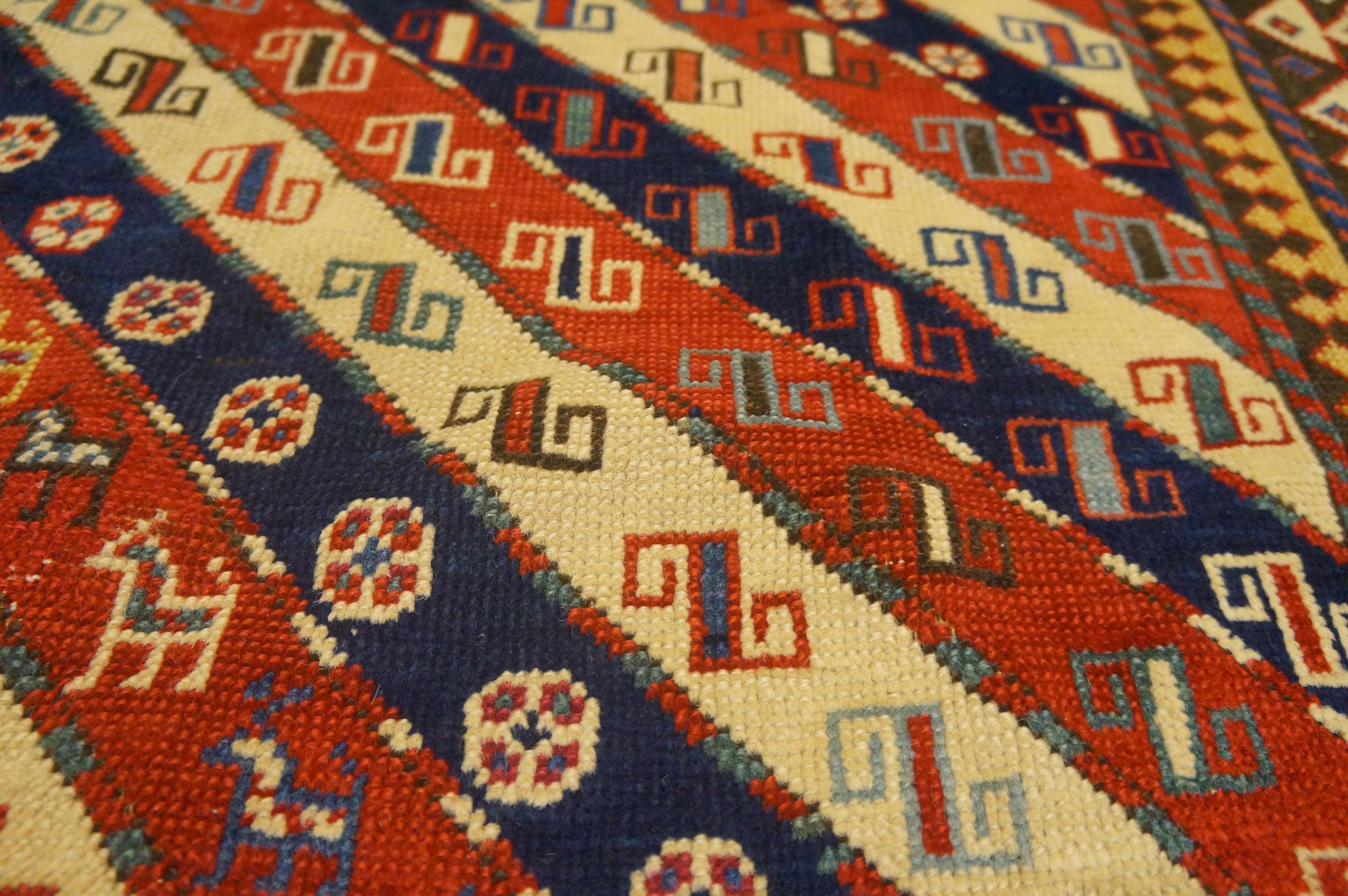 Tapis de course caucasien Shirvan du 19ème siècle ( 3'4