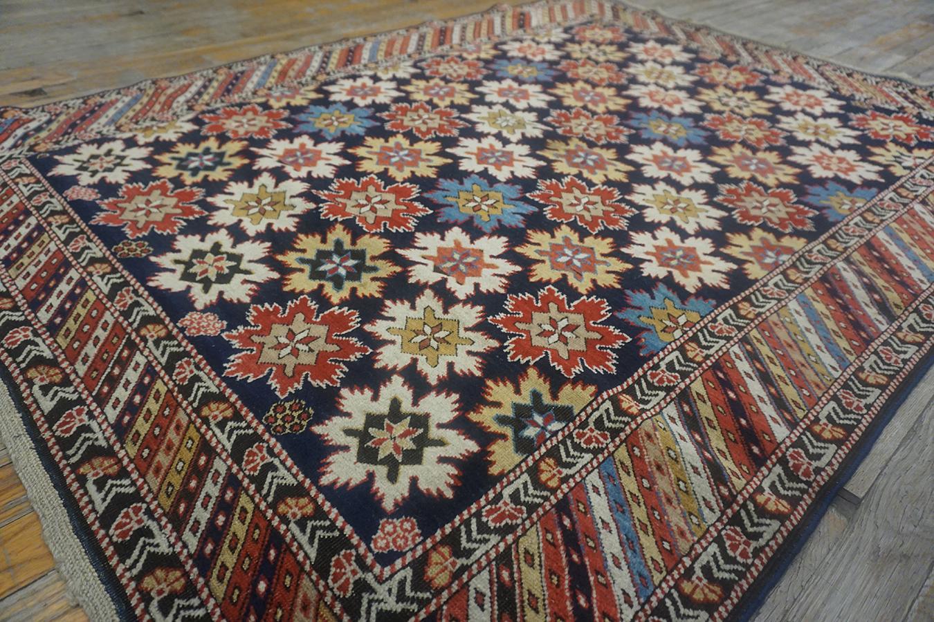 Kaukasischer Shirvan-Stern-Kuban-Teppich des 19. Jahrhunderts ( 4' x 5'6
