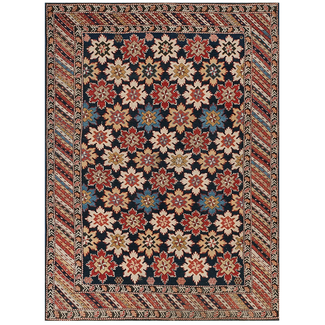 Kaukasischer Shirvan-Stern-Kuban-Teppich des 19. Jahrhunderts ( 4' x 5'6" - 122 x 167) im Angebot
