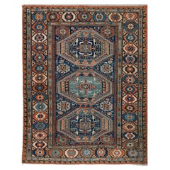 Kaukasischer Sumak-Teppich aus dem 19. Jahrhundert ( 4'6" x 5'8" - 138 x 173)
