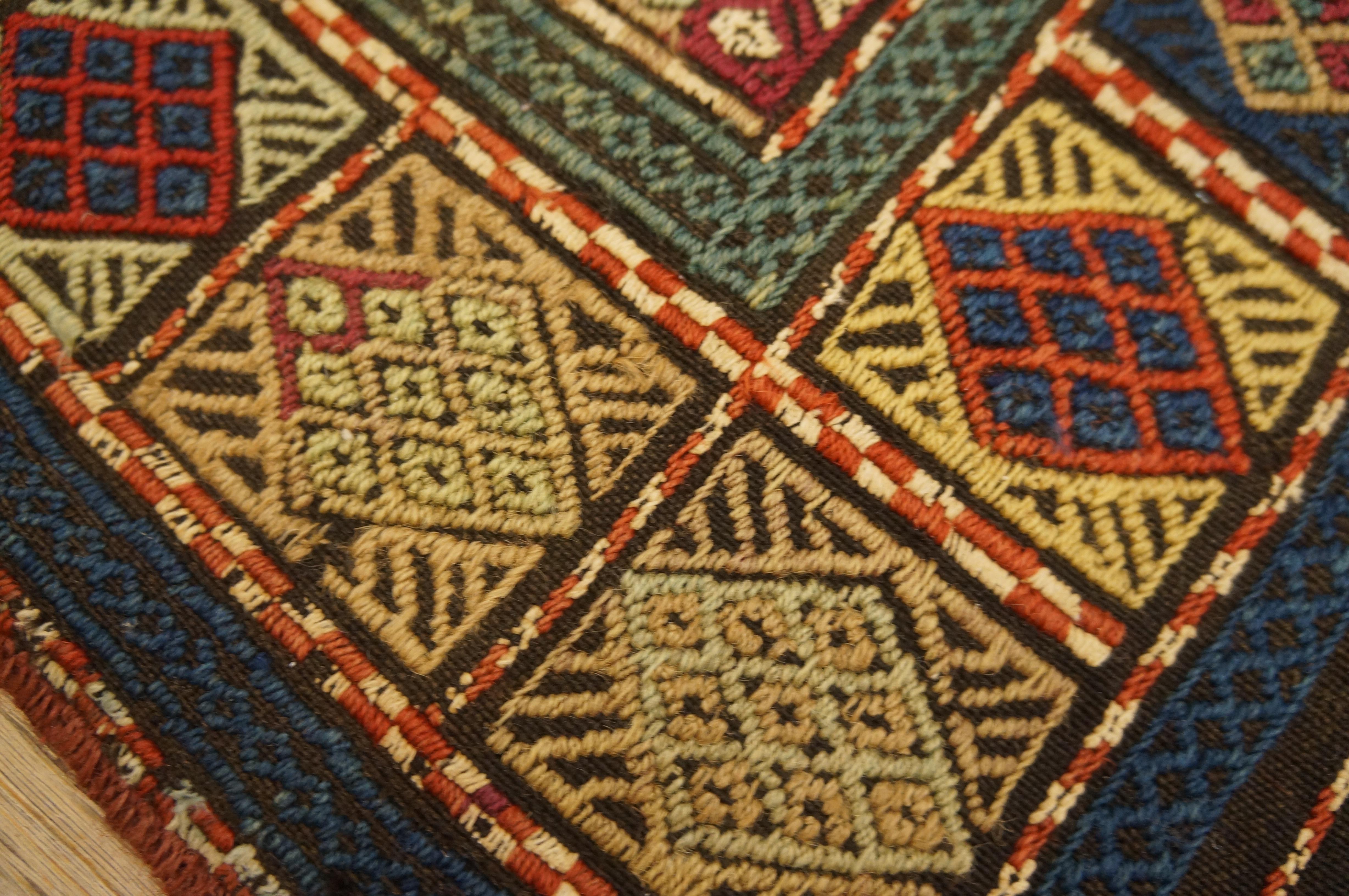 19th Century Caucasian Verneh Flat-Weave Carpet ( 5'6
