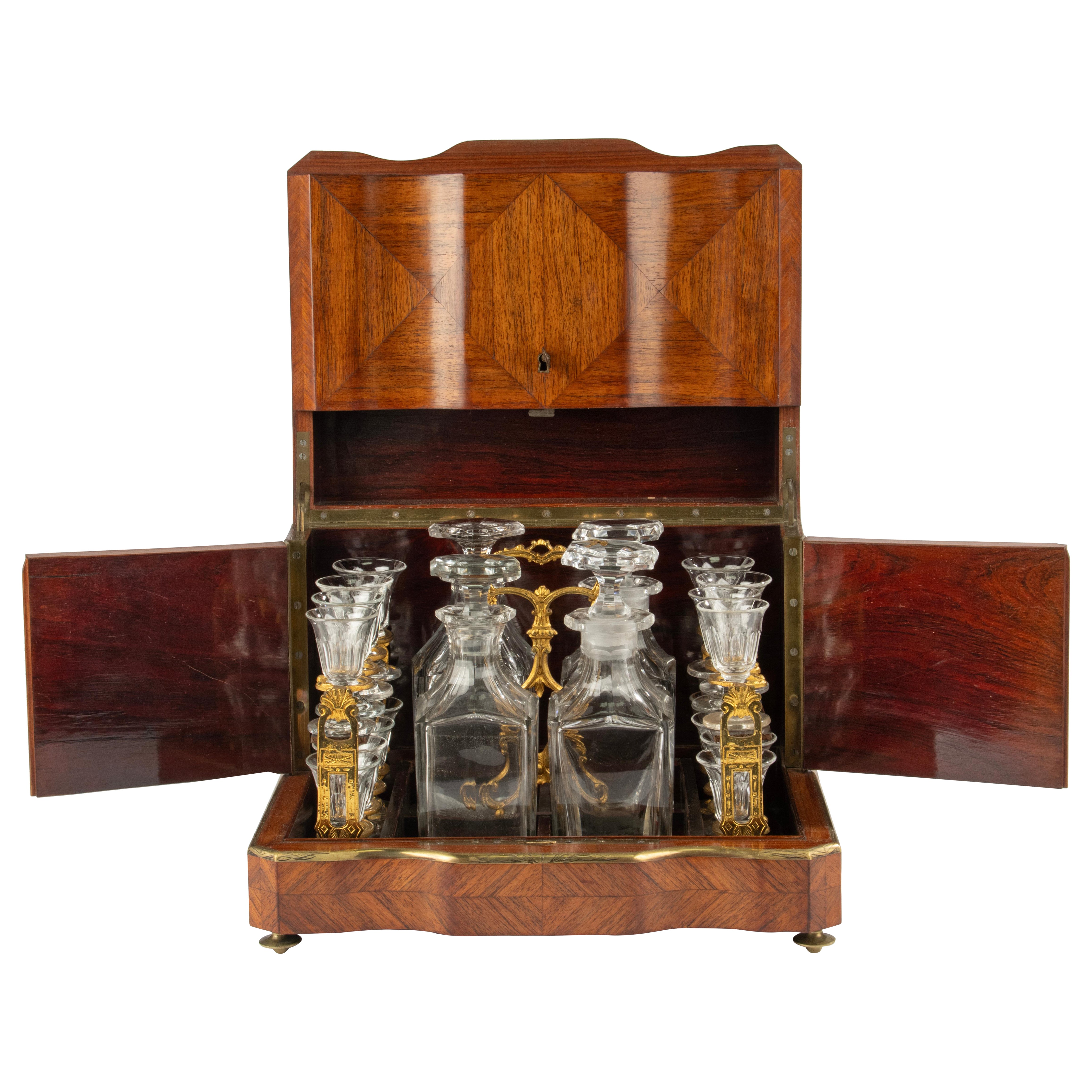 Cave à Liqueur del XIX secolo - Napoleone III - Cristallo e intarsio - Set completo in vendita