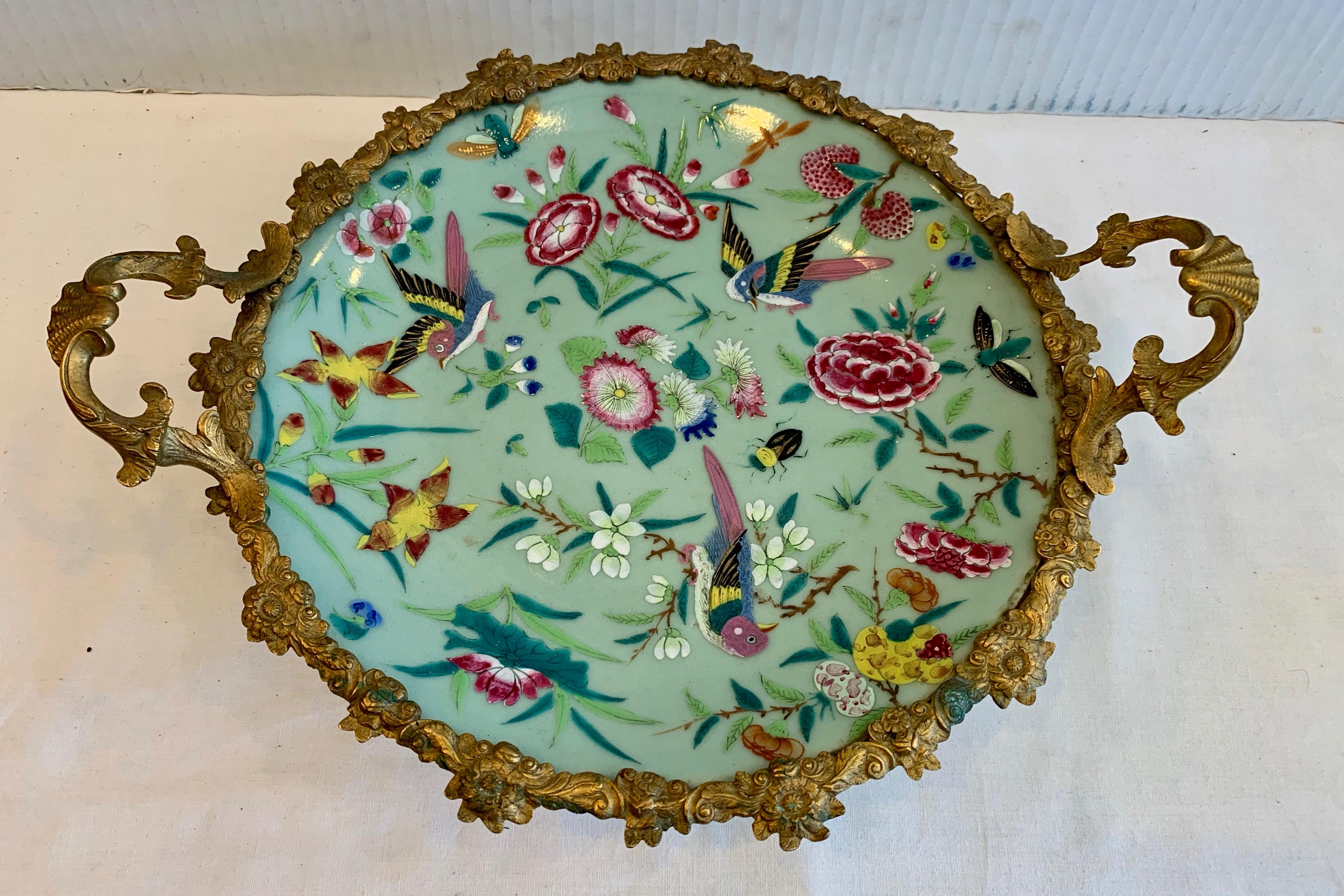 19TH Century Celadon Center Bowl In Good Condition For Sale In West Palm Beach, FL