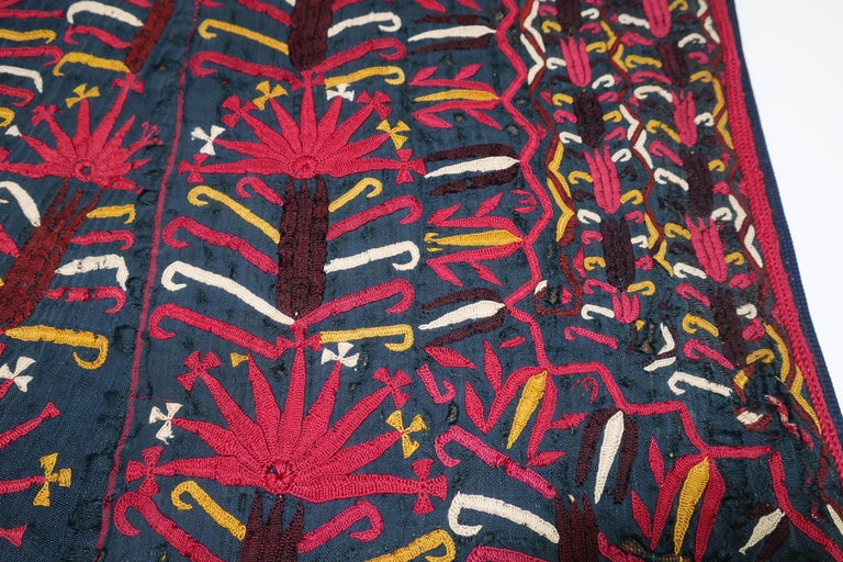 19th Century Central Asian Embroidered Chyrpy Mantle Cloak For Sale at ...