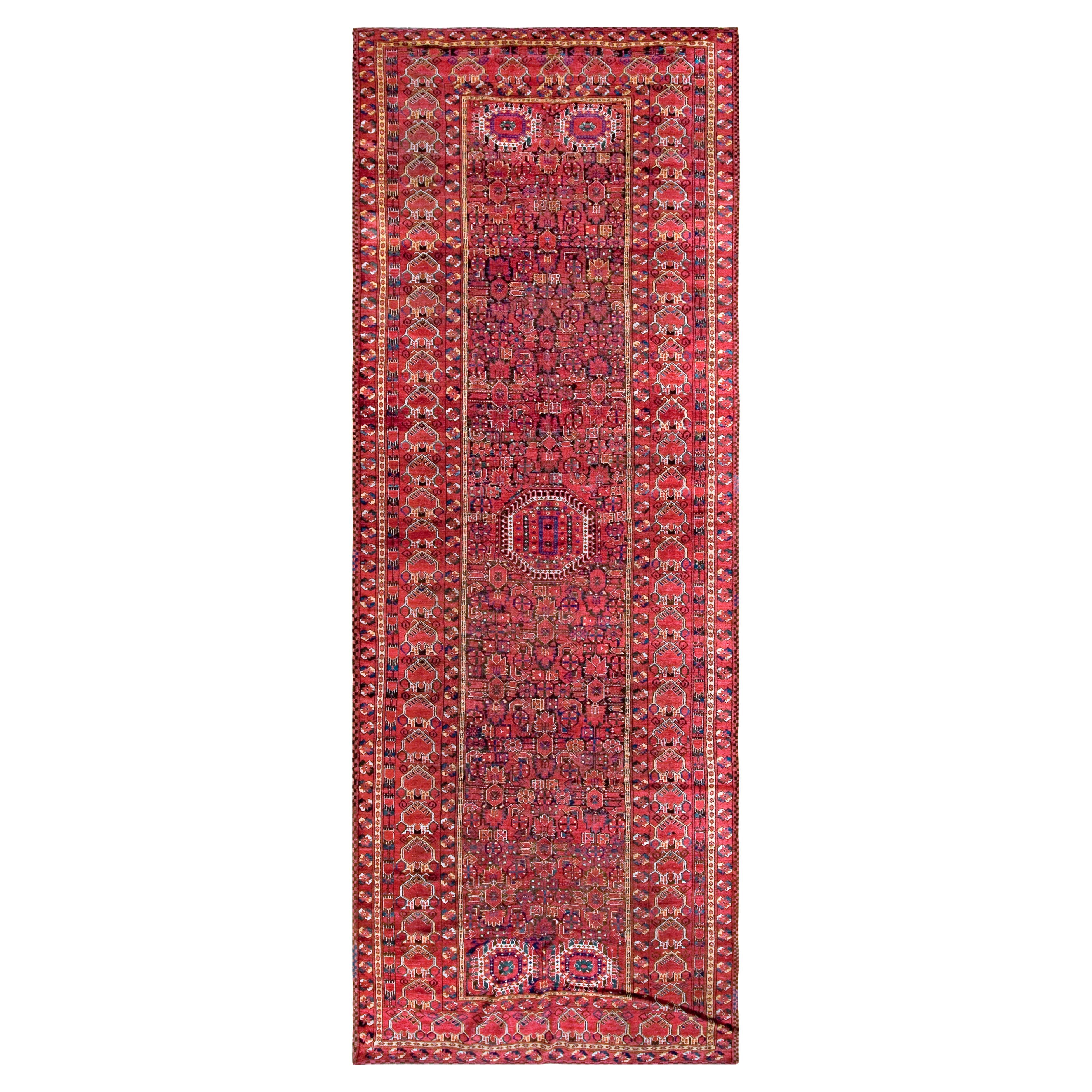 Tapis de la galerie Ersari-Beshir d'Asie centrale du XIXe siècle (6"x18'-198x548)   en vente