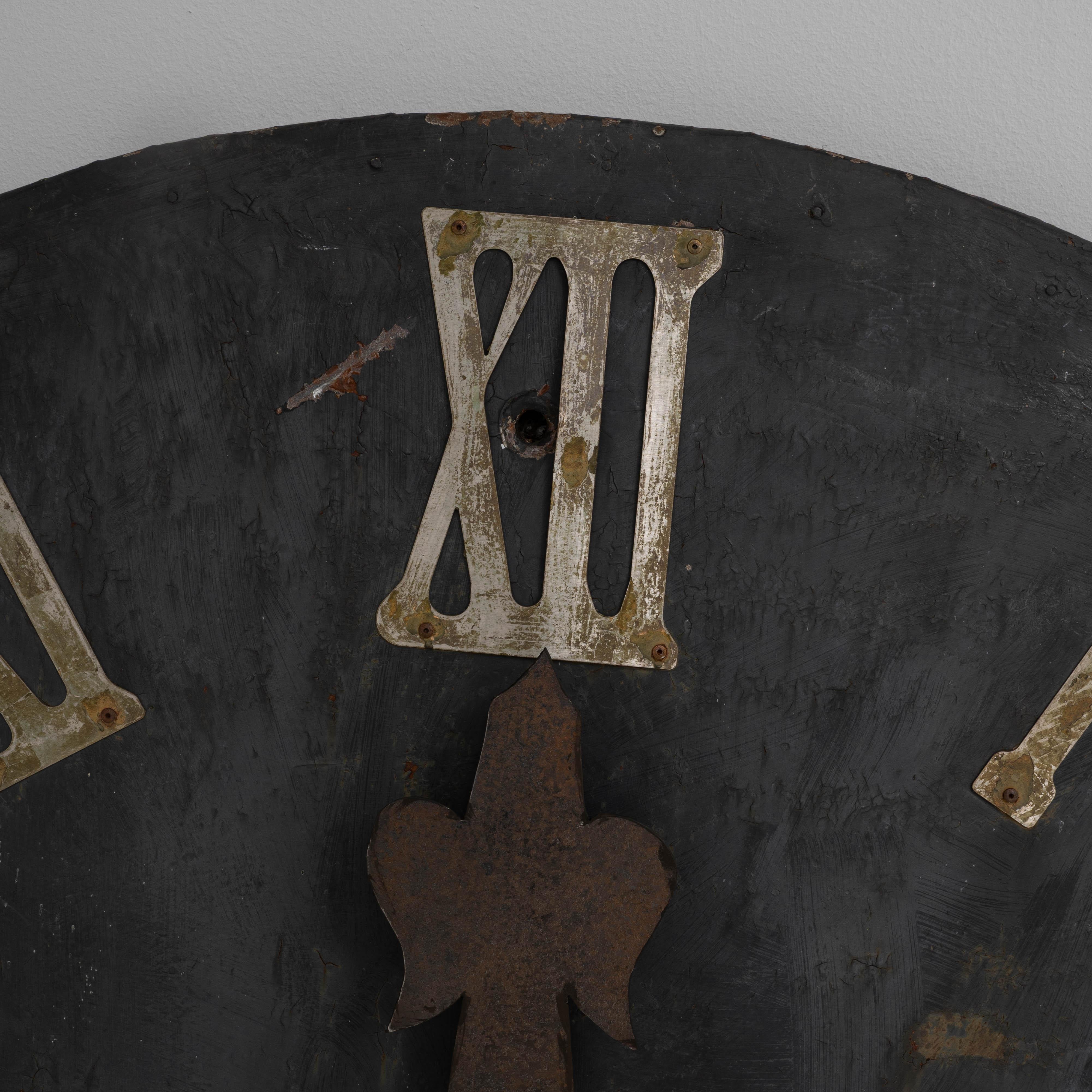 Horloge murale en métal industriel d'Europe centrale du 19e siècle en vente 4