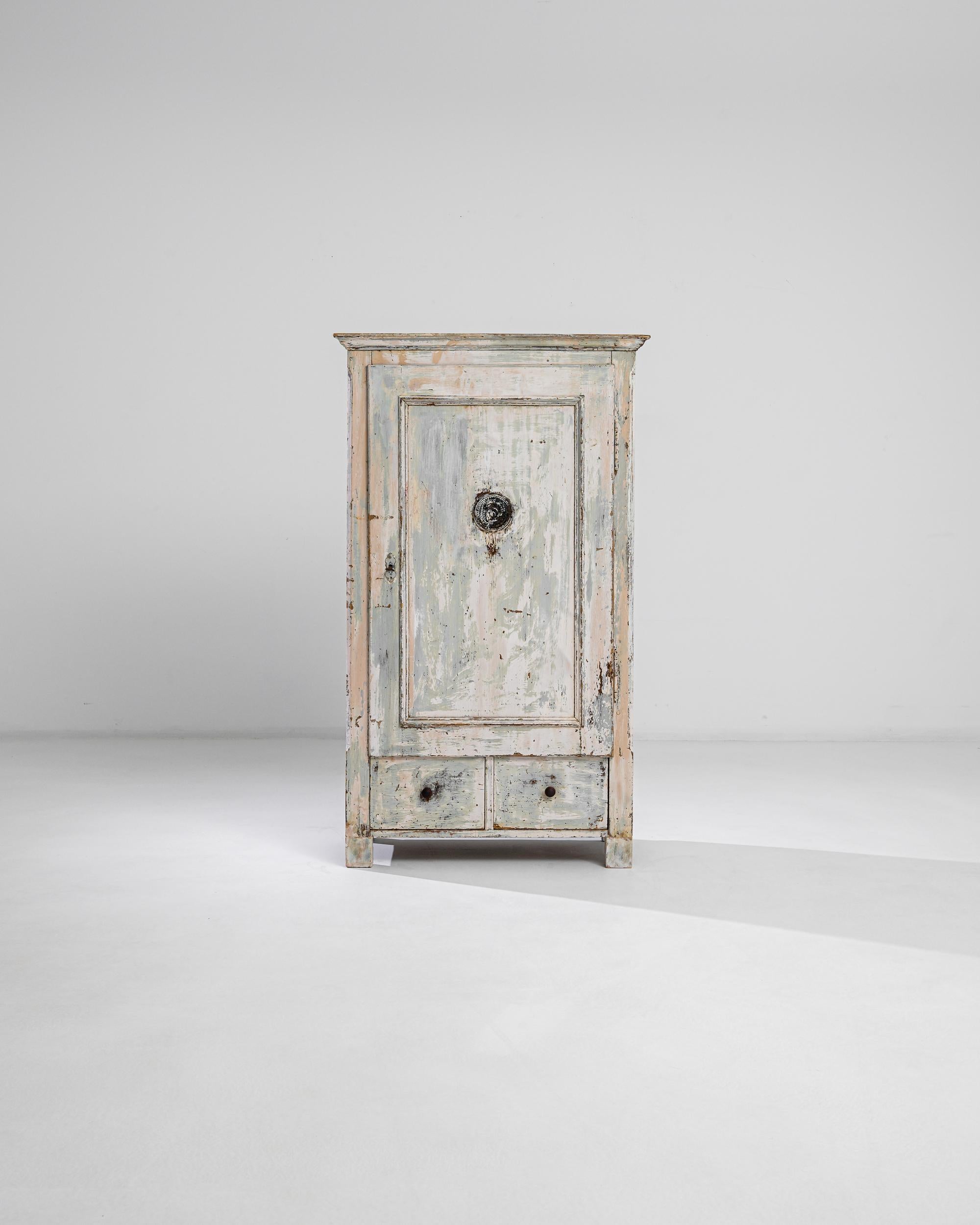 19th Century Central European Patinated Wooden Cabinet For Sale 3