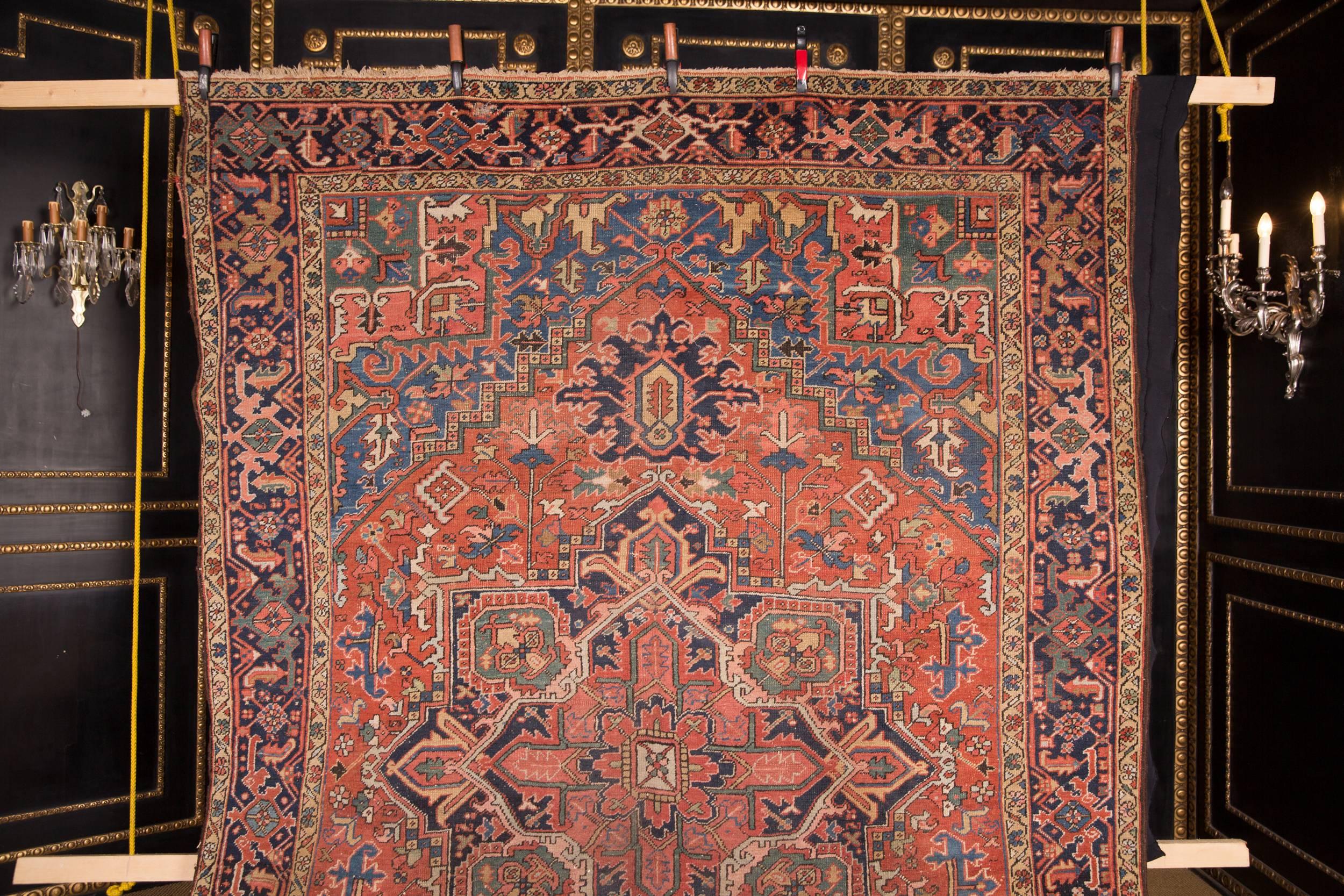 Beautiful  Antique rare Heriz carpet.