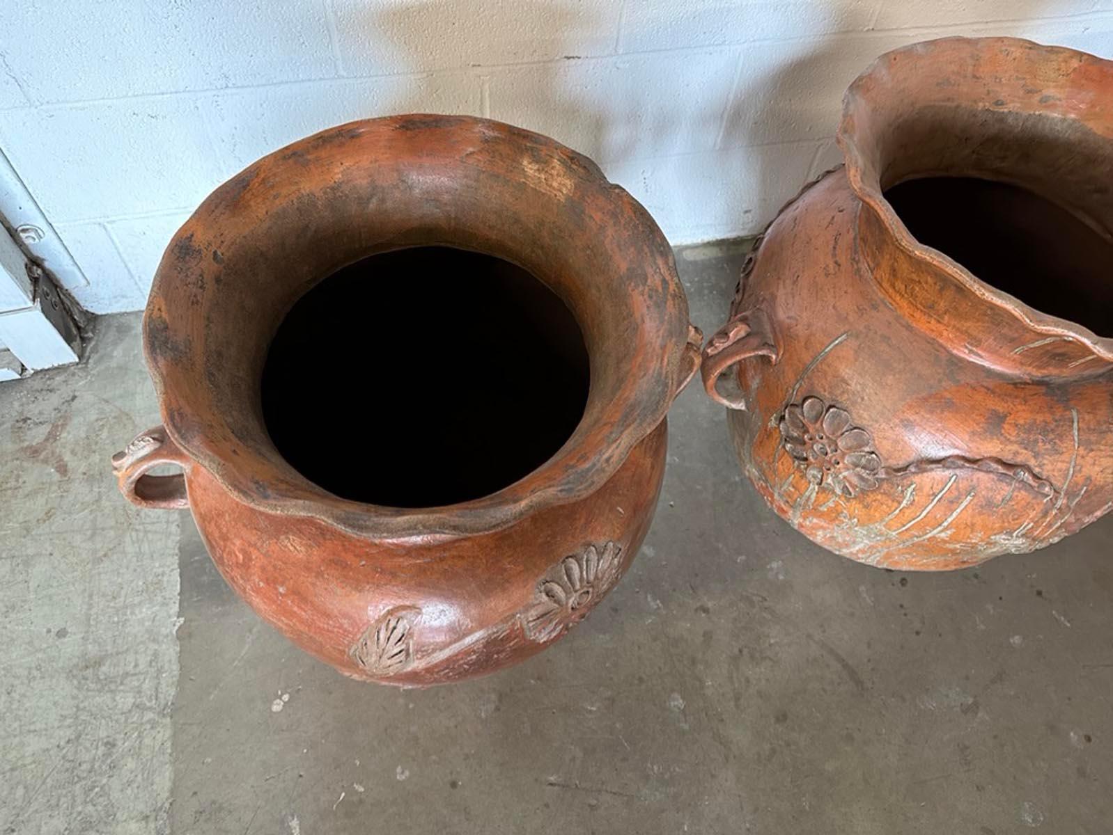 clay pots for water storage