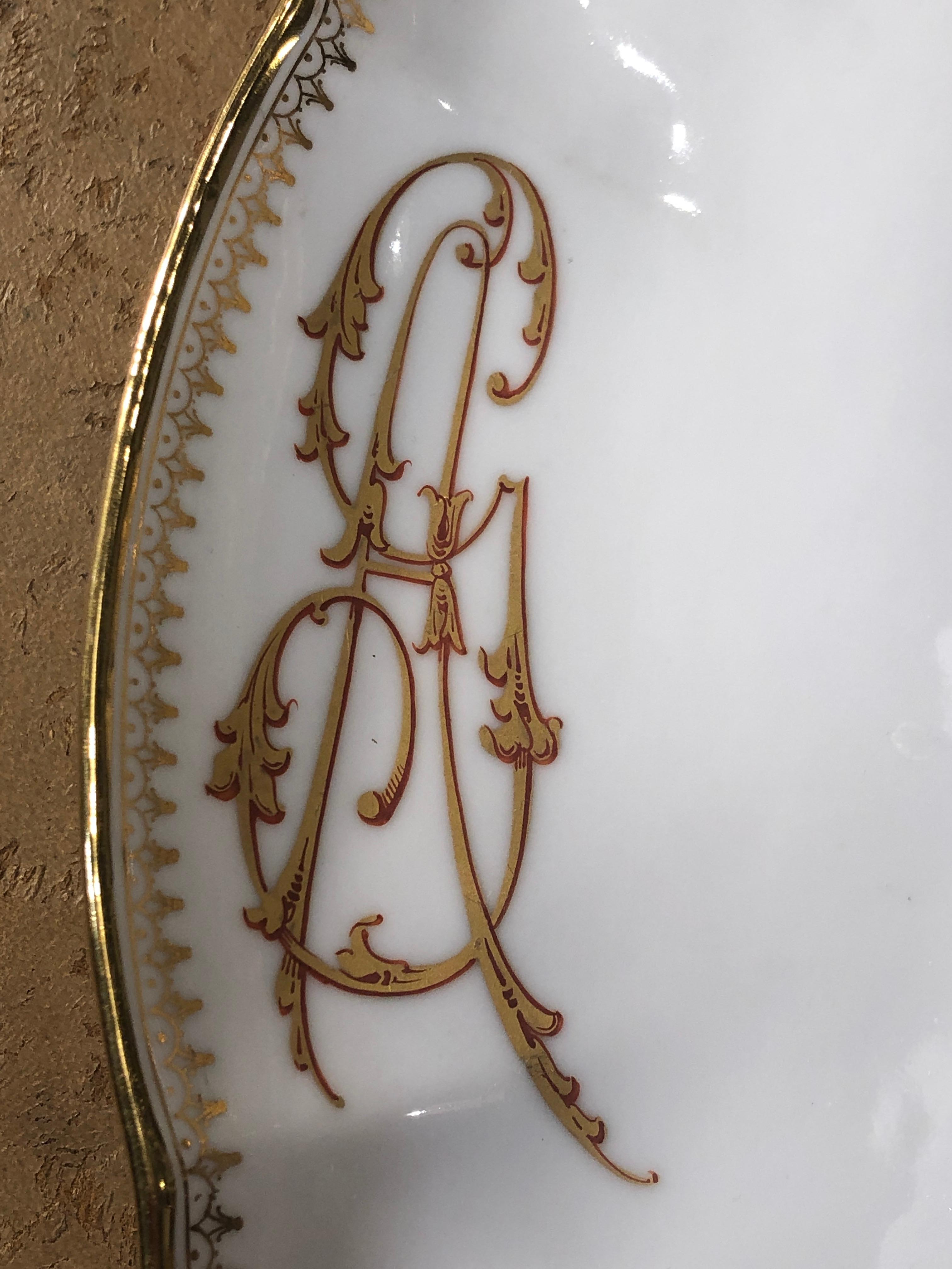 19th Century Ceramic Ginori Dinnerware Set Consisting of 102 Pieces, 1880s 5
