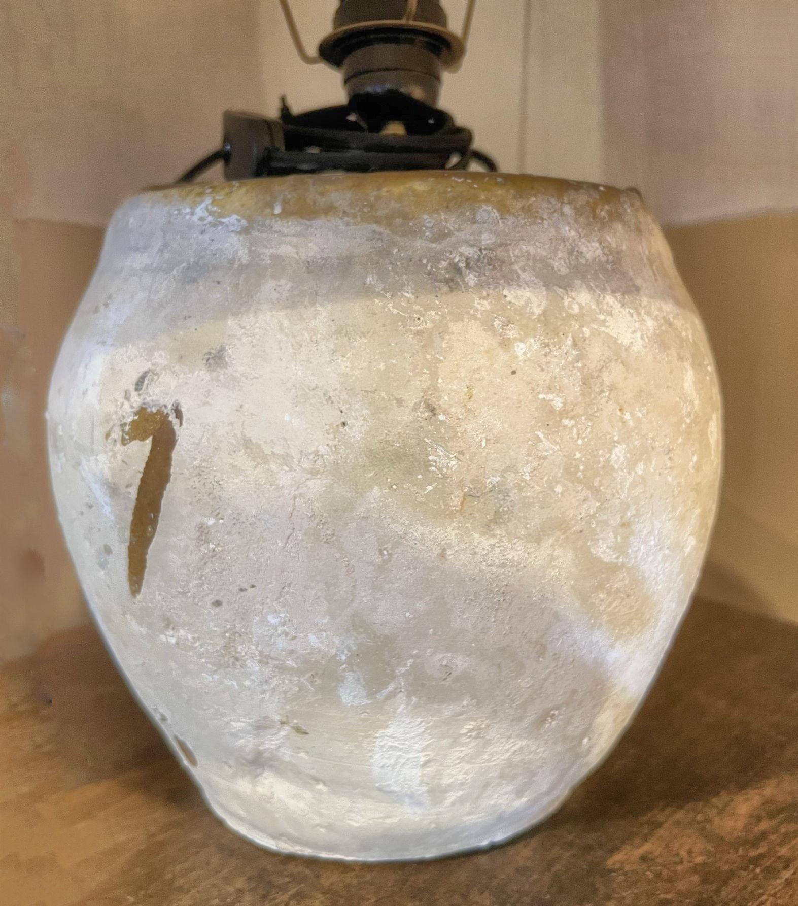 19th Century Ceramic Pot 'Pigeon Lovenest' Tablelamp 1