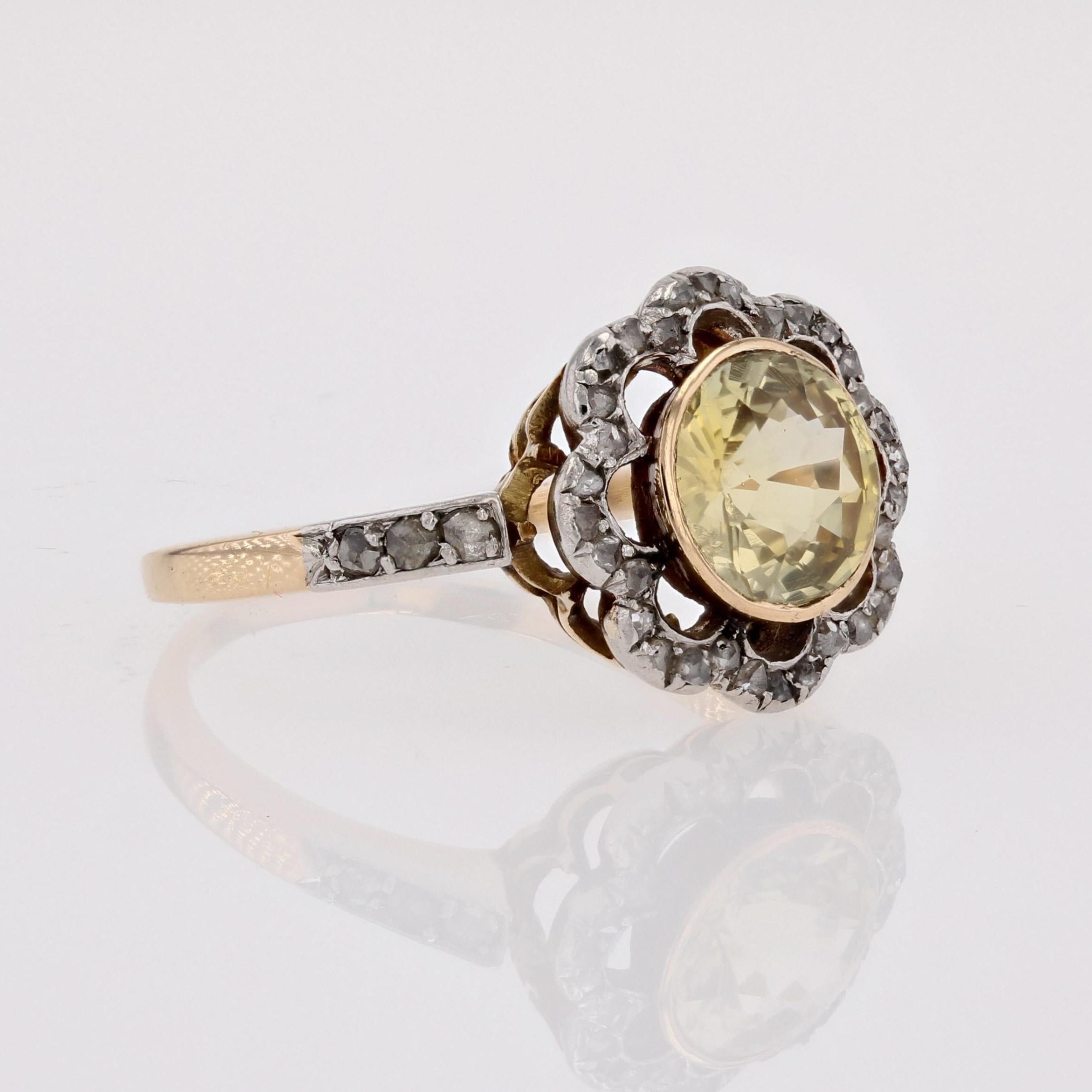 19th Century Ceylon Yellow Sapphire Diamonds 18 Karat Yellow Gold Flower Ring For Sale 5