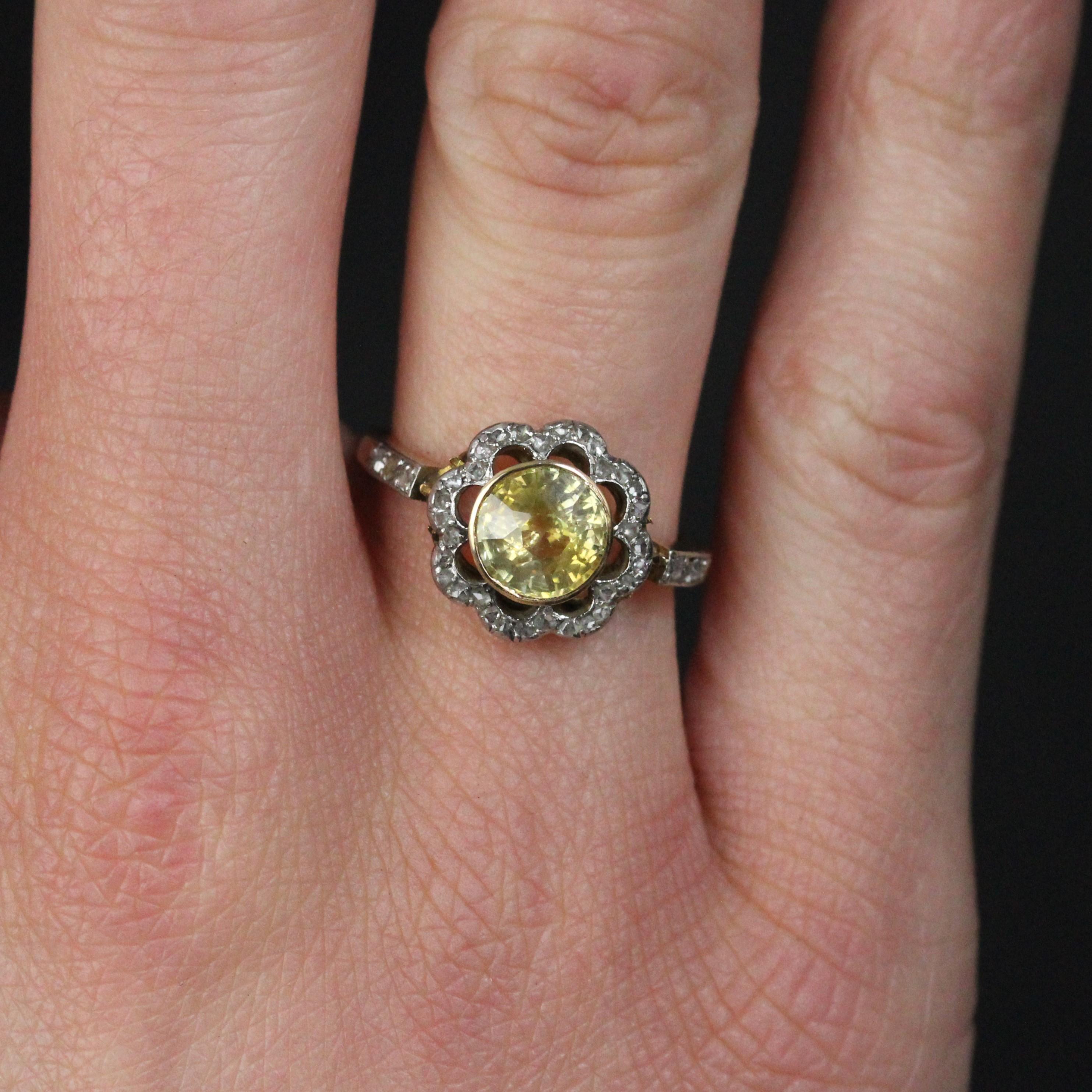 Women's 19th Century Ceylon Yellow Sapphire Diamonds 18 Karat Yellow Gold Flower Ring For Sale