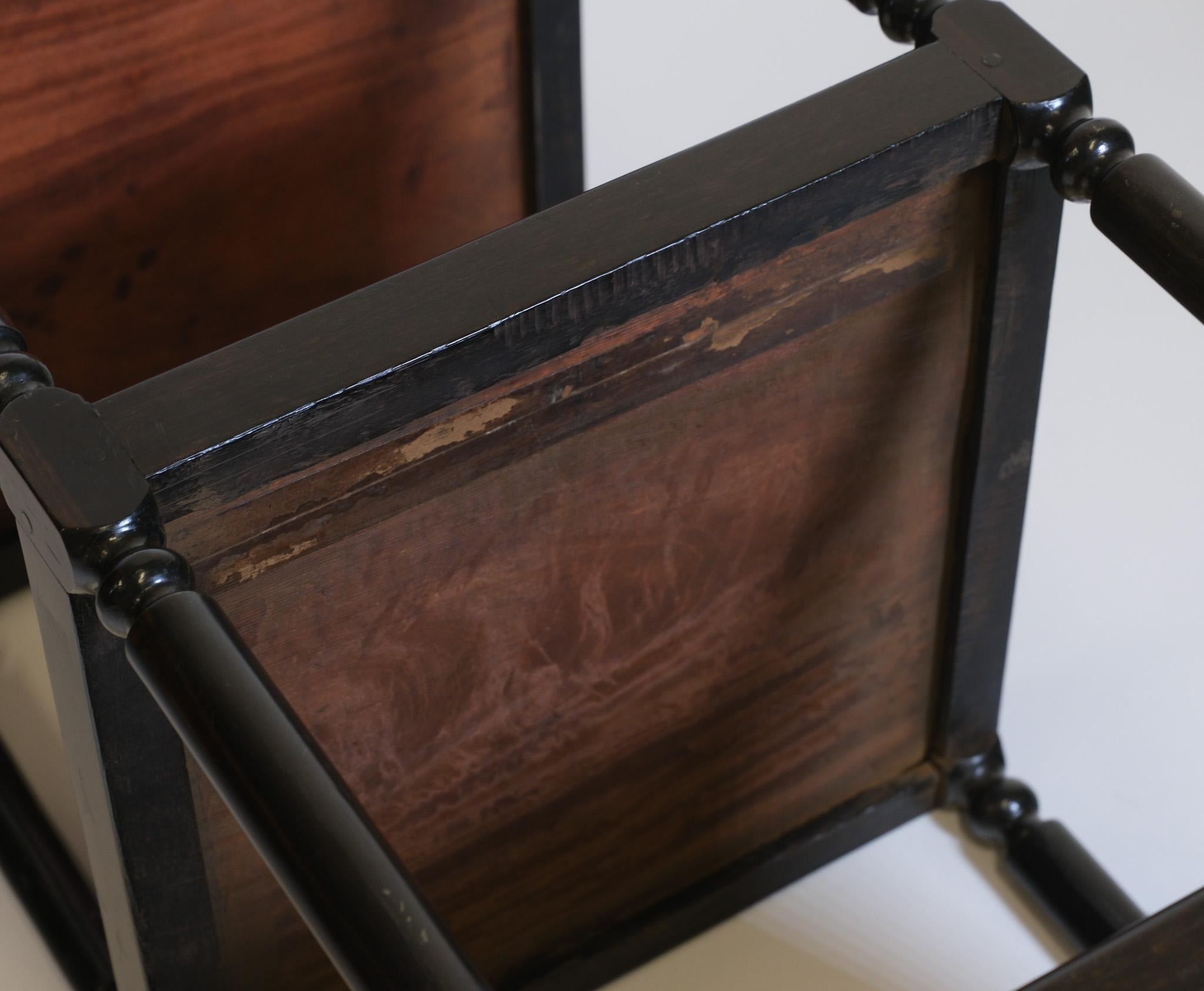 Stand de table pour étagère en ébène et bois de satin de Ceylan du 19e siècle en vente 6